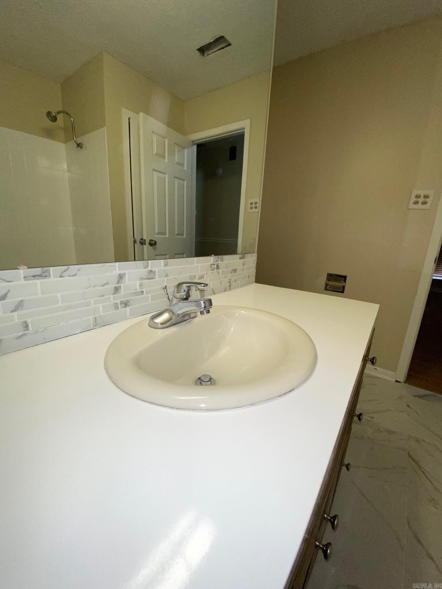 Towering Oaks - Residential Lease