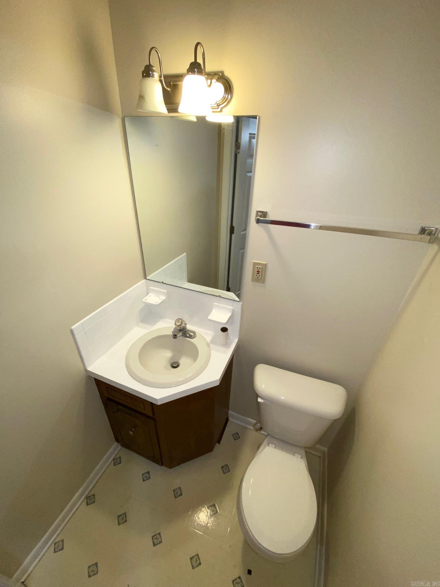 Towering Oaks - Residential Lease