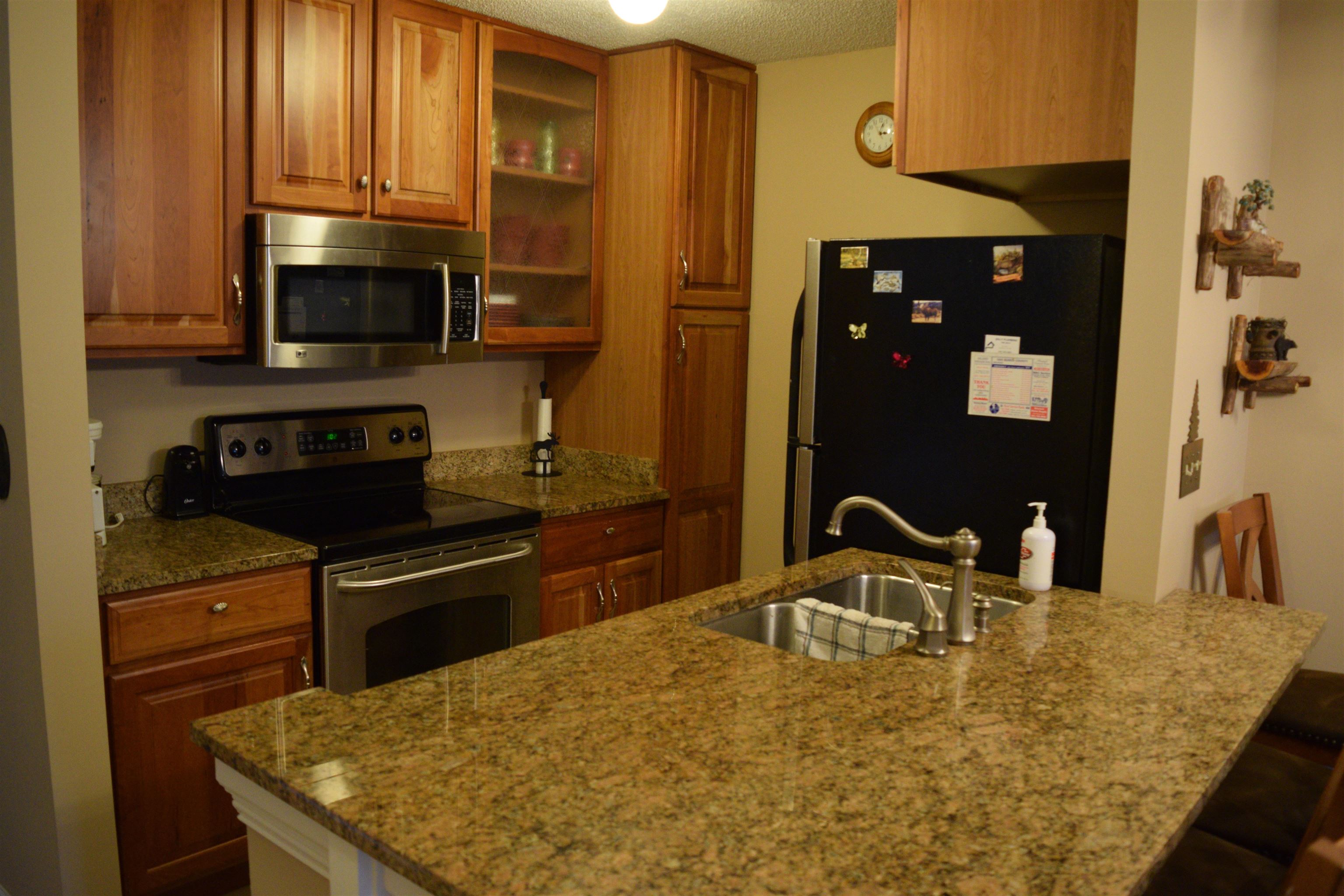 Lakewood Hills Condo - Residential