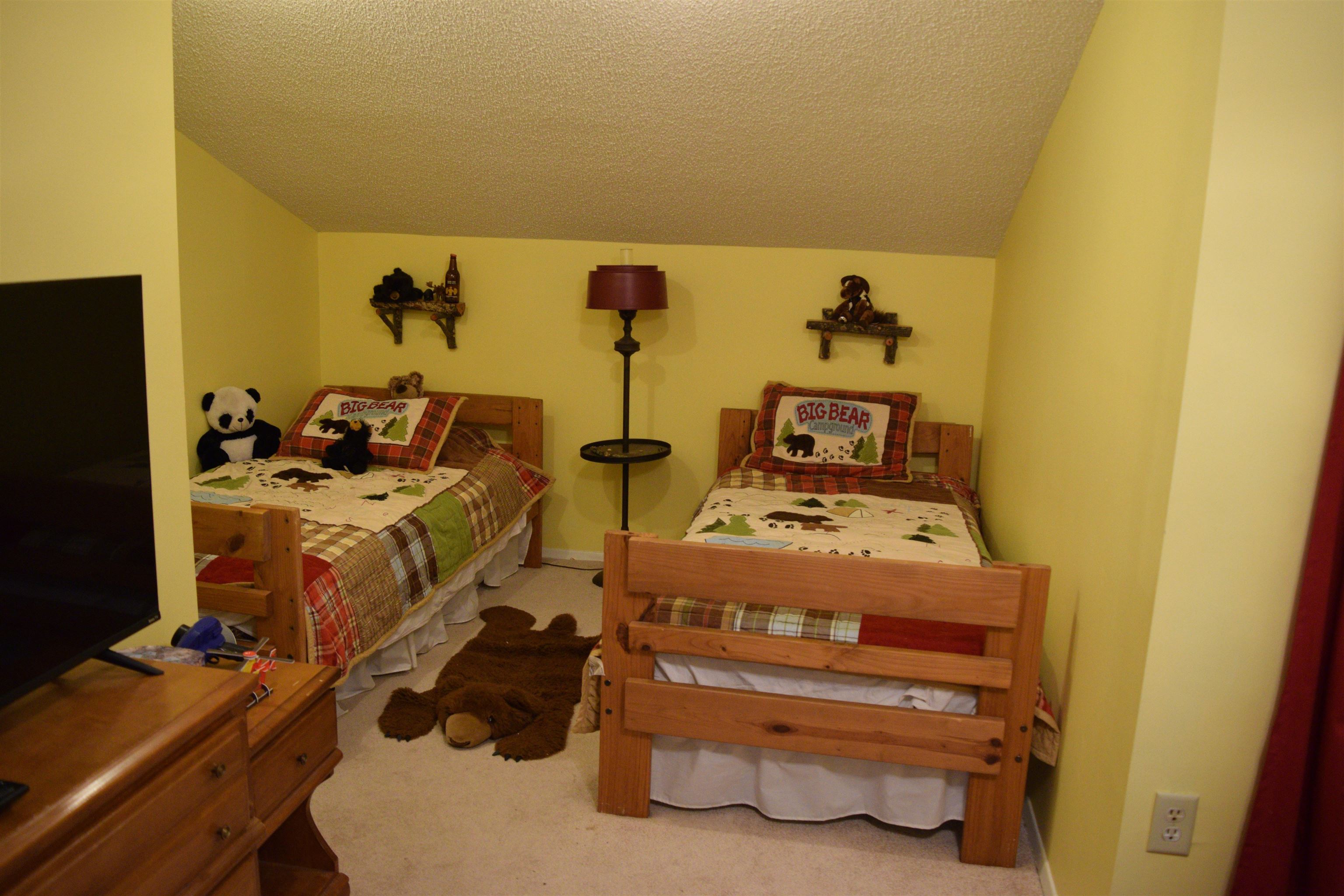Lakewood Hills Condo - Residential