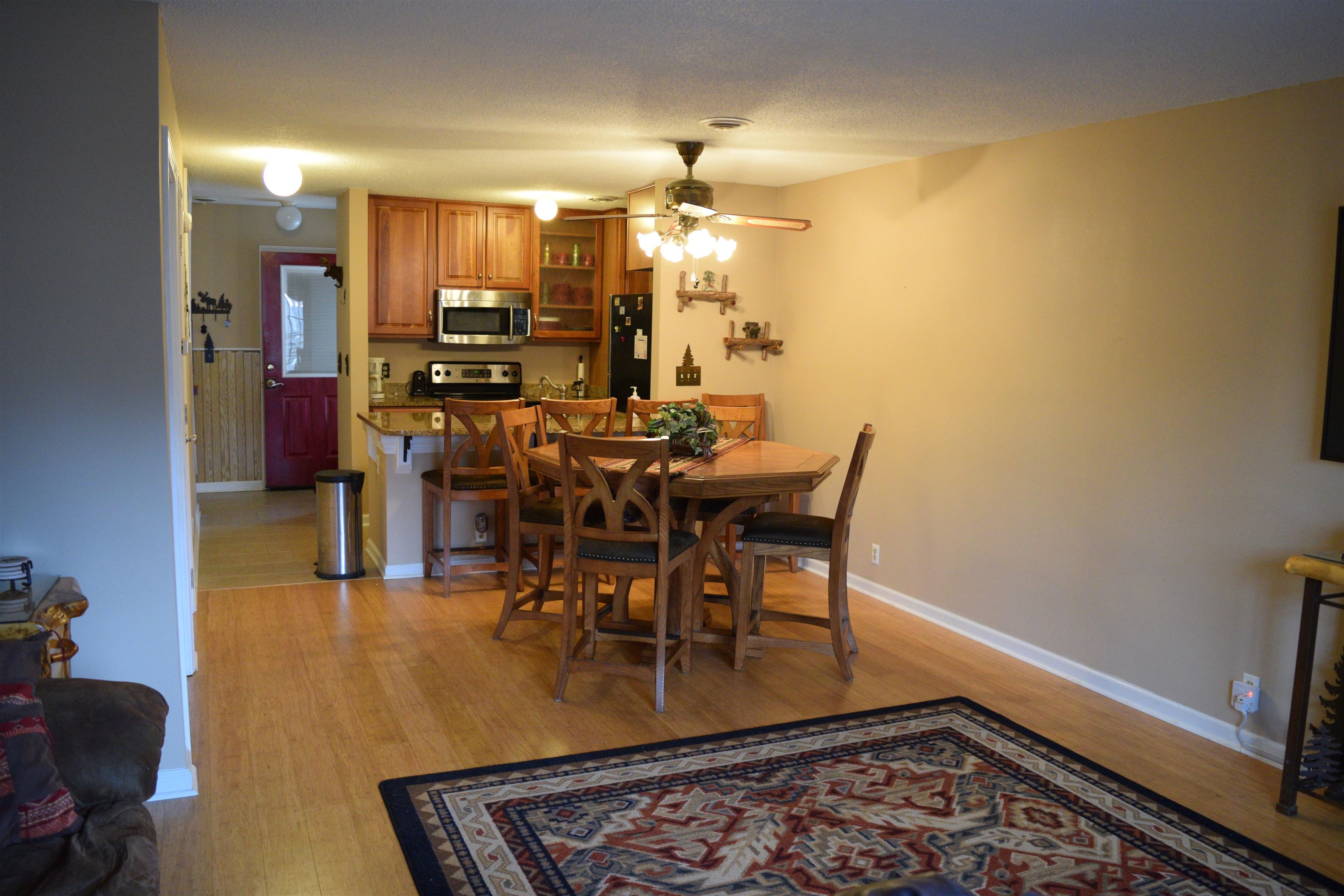 Lakewood Hills Condo - Residential