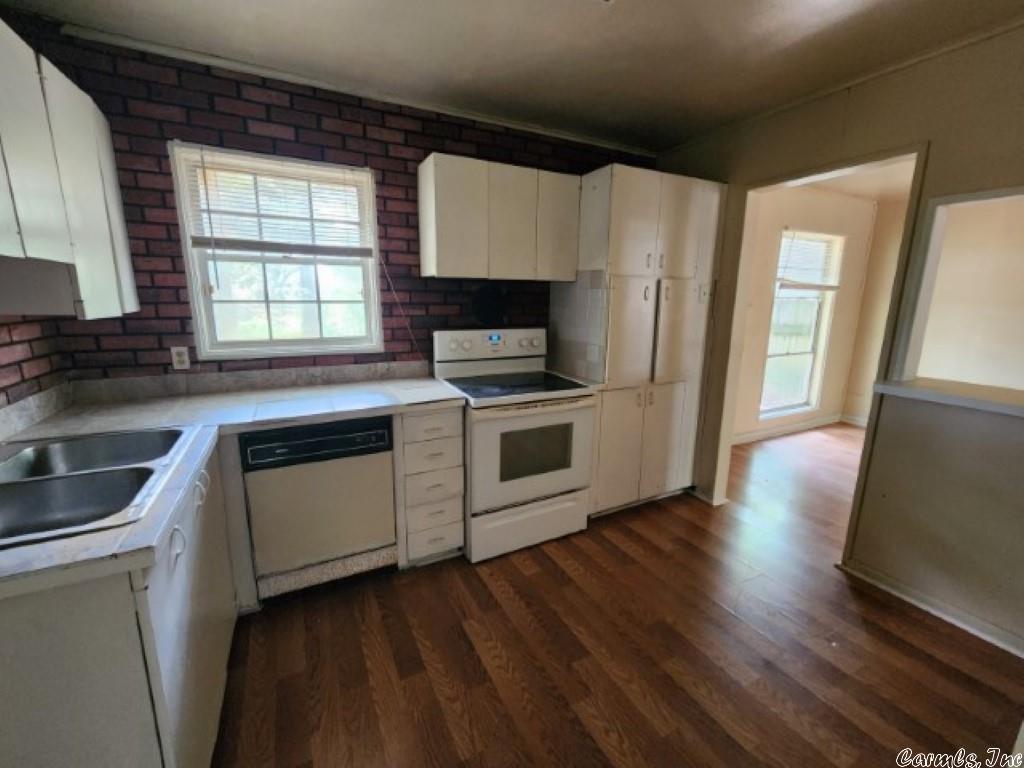 Meadowcliff - Residential Lease