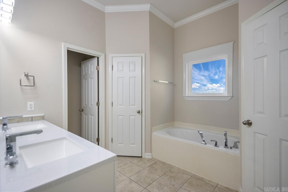 MEADOWLAKE - Residential