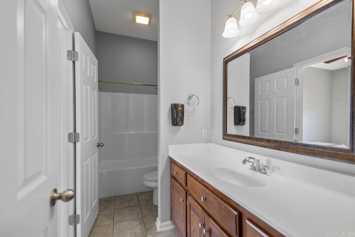 MEADOWLAKE - Residential