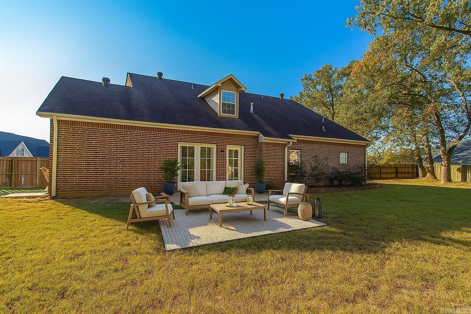 MEADOWLAKE - Residential