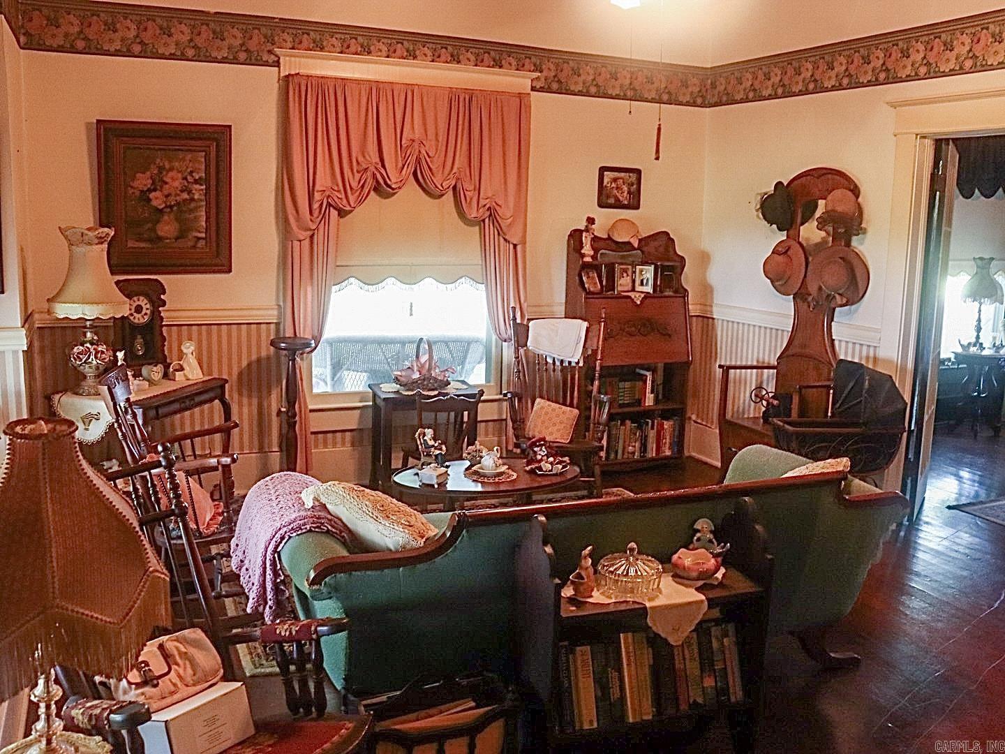 J L SHINN - Residential