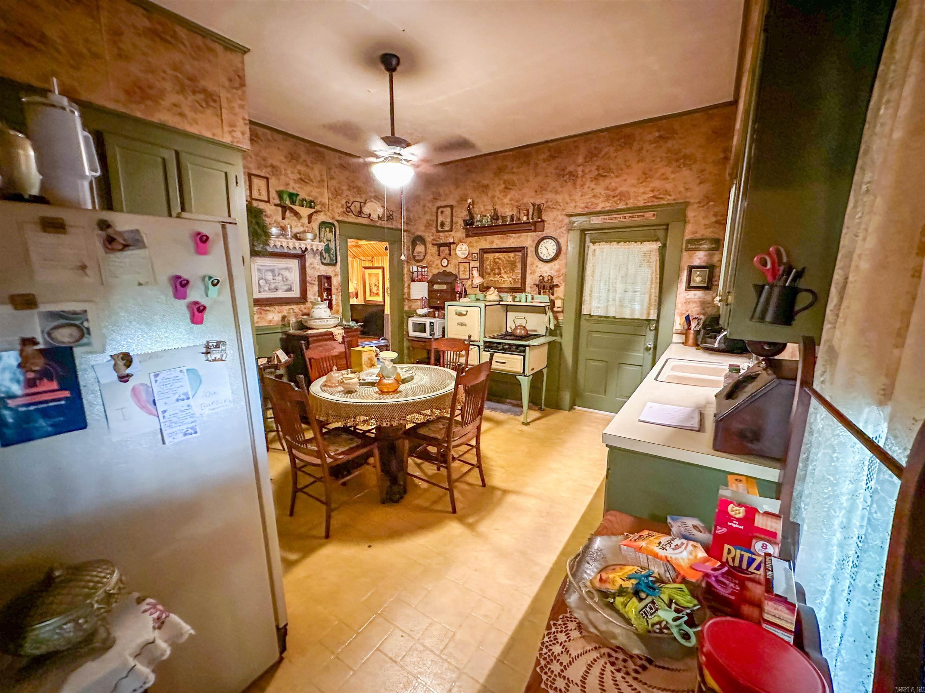 J L SHINN - Residential