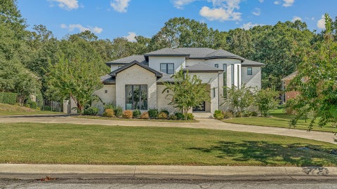 Photo of 3403 Lacoste Drive, Jonesboro, AR 72404 (MLS # 26042805)