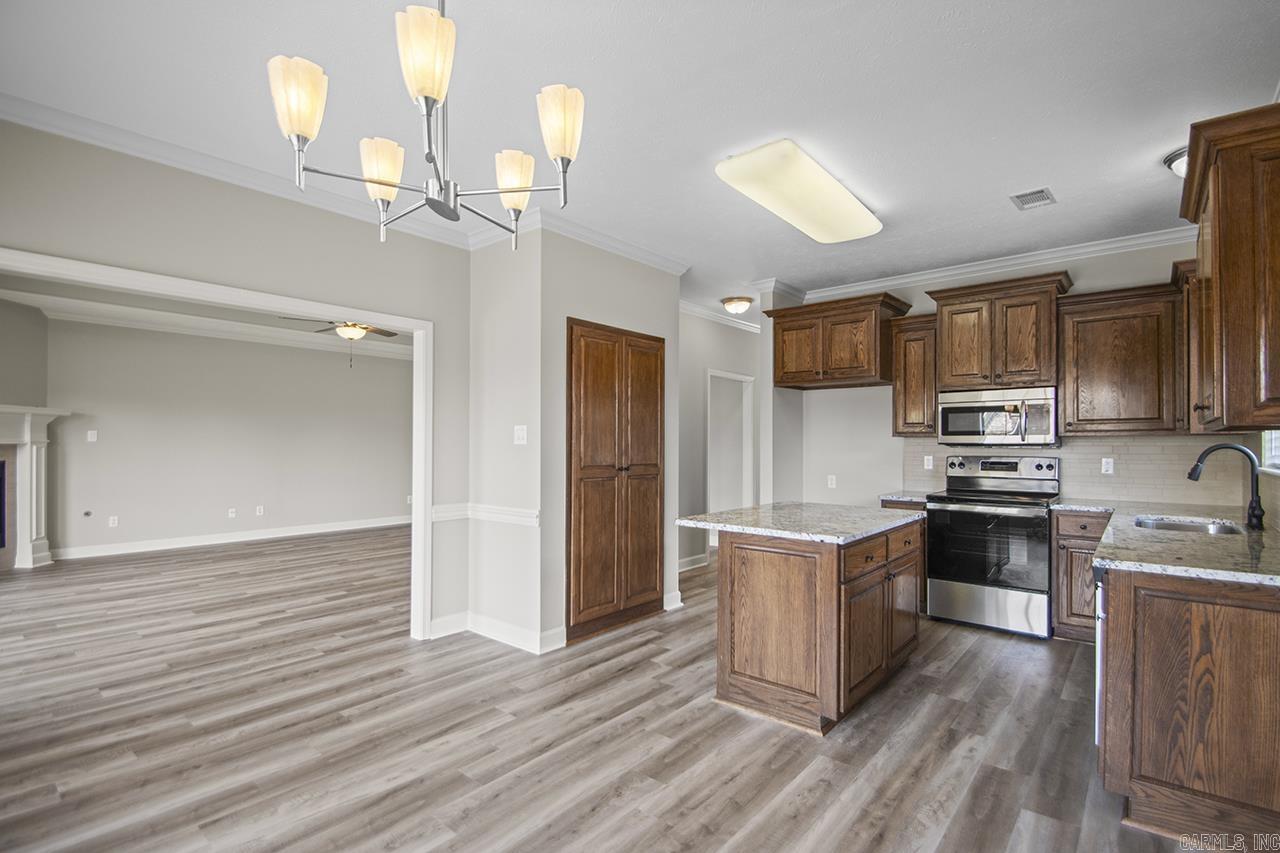 AUSTIN LAKES ON THE BAY ADDN - Residential