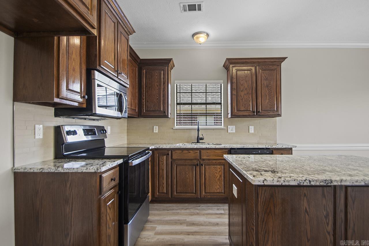 AUSTIN LAKES ON THE BAY ADDN - Residential