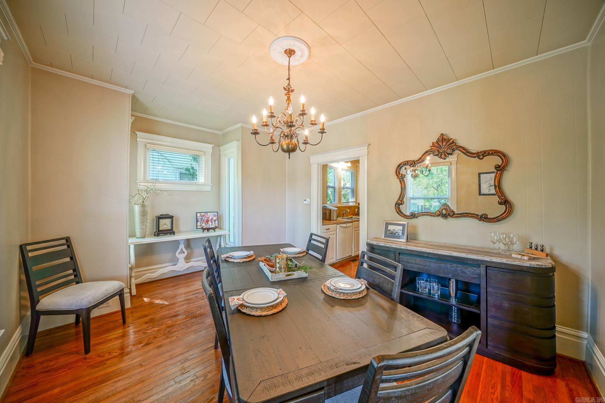 Oak Lawn - Residential Lease