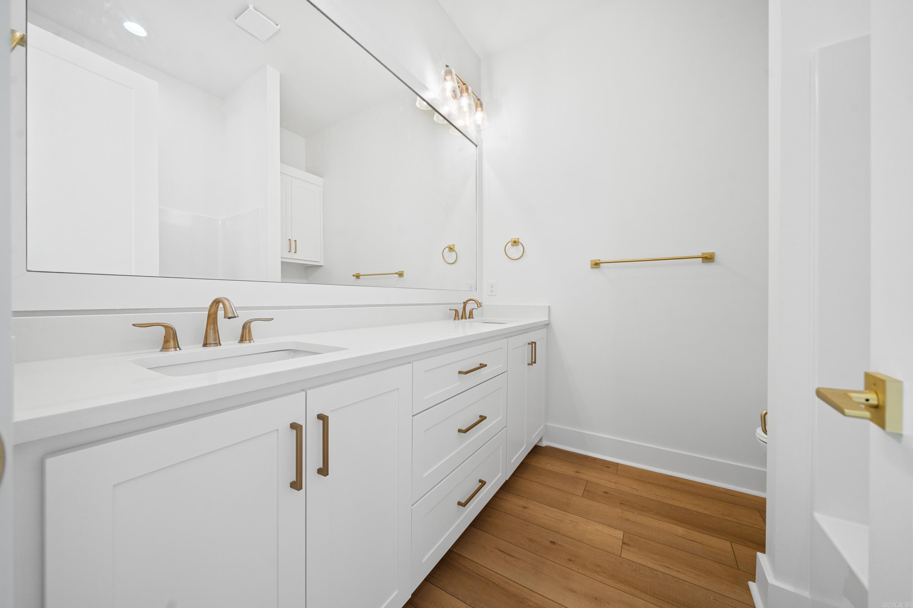 ARLINGTON PARK - Residential