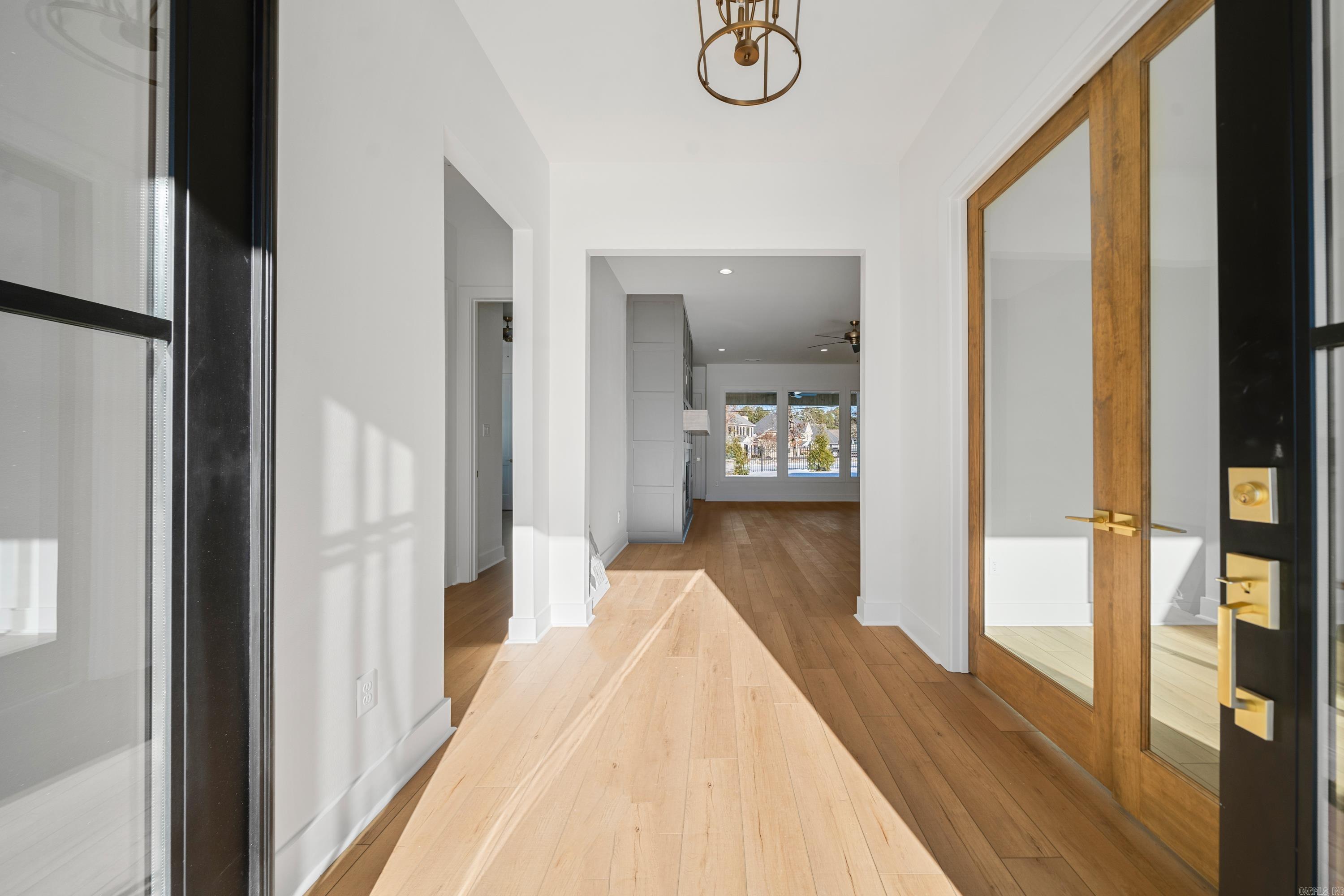 ARLINGTON PARK - Residential