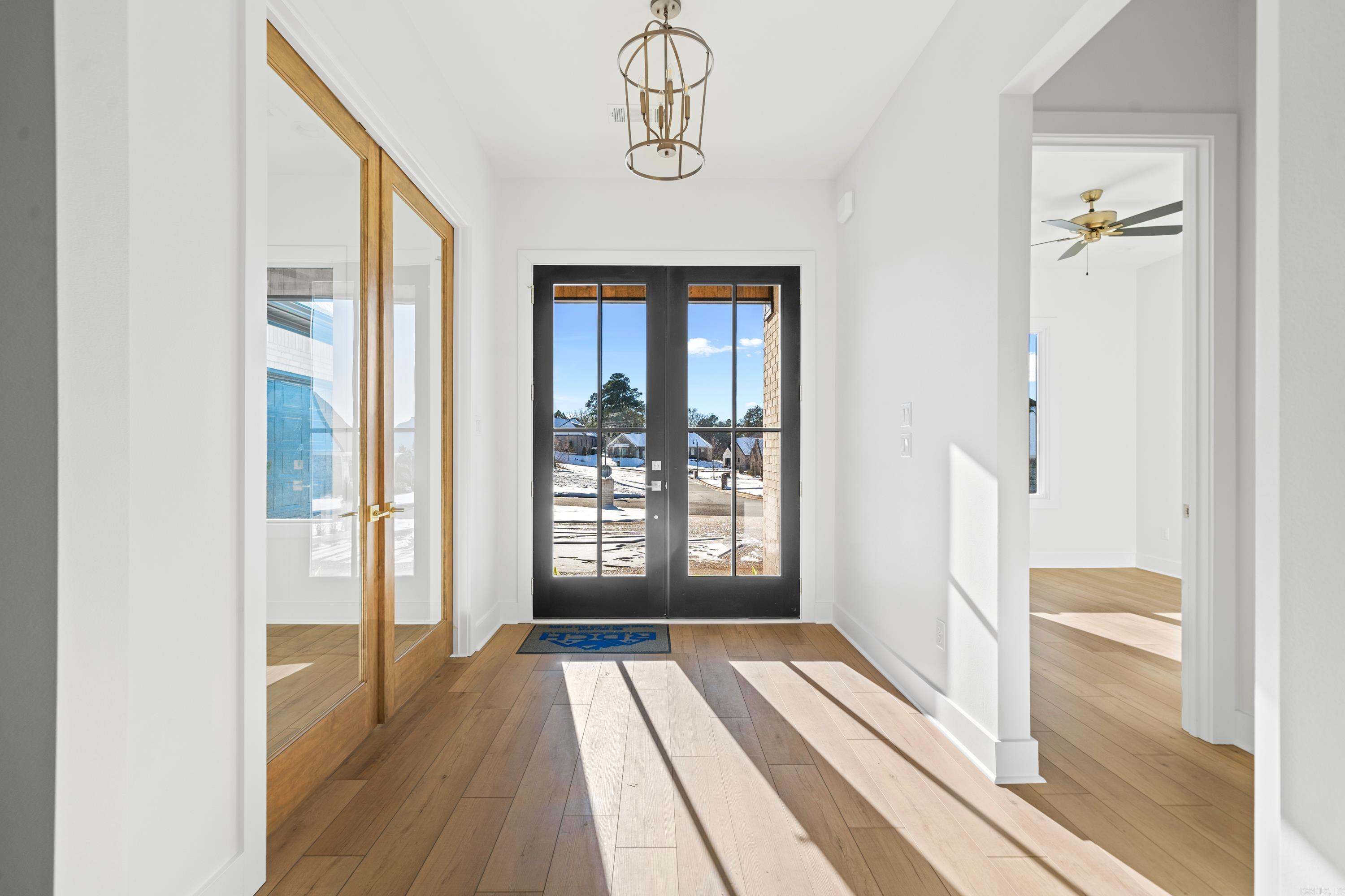 ARLINGTON PARK - Residential