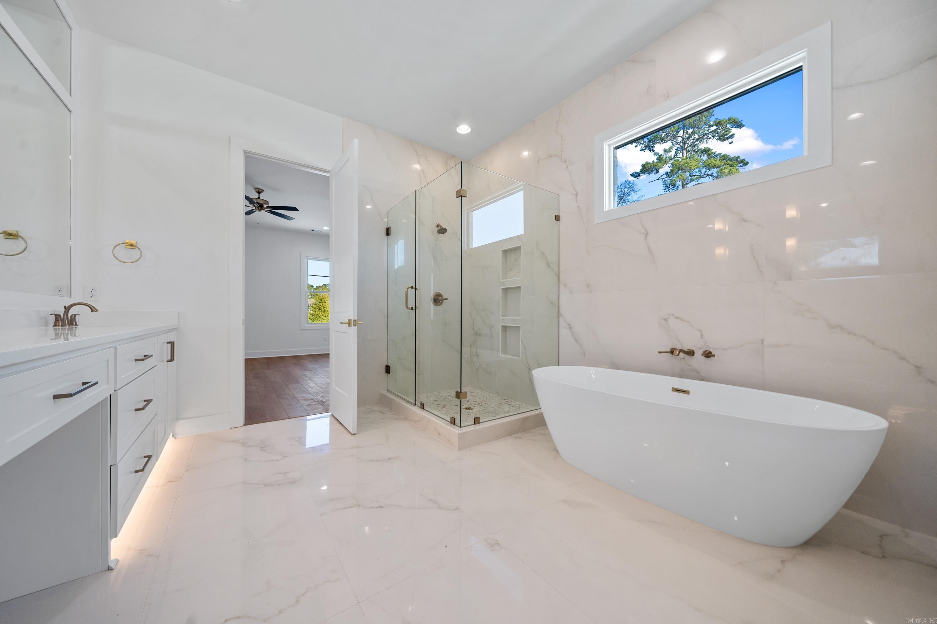 ARLINGTON PARK - Residential