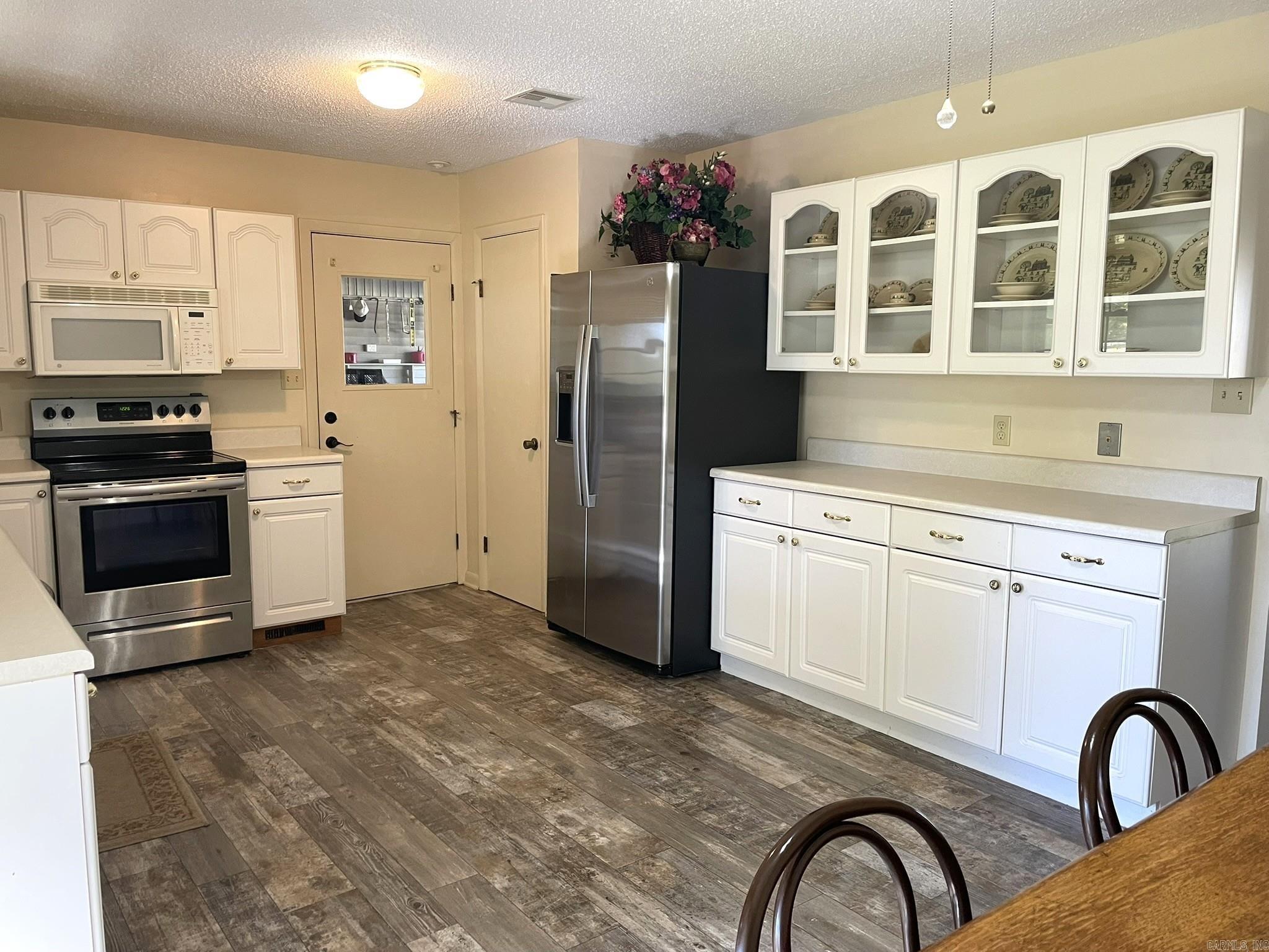 Lake View - Residential