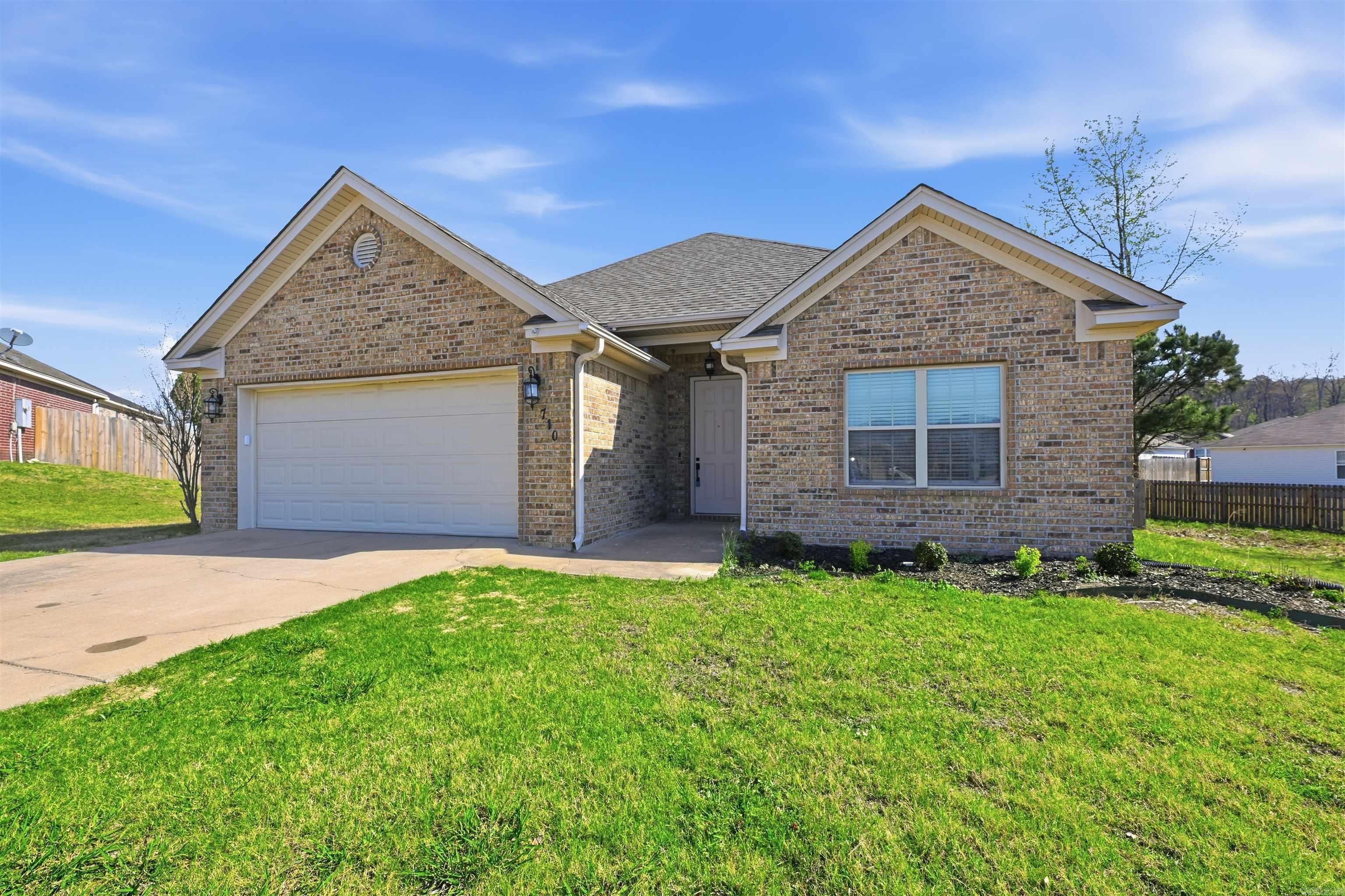 NORTH HAVEN - Residential