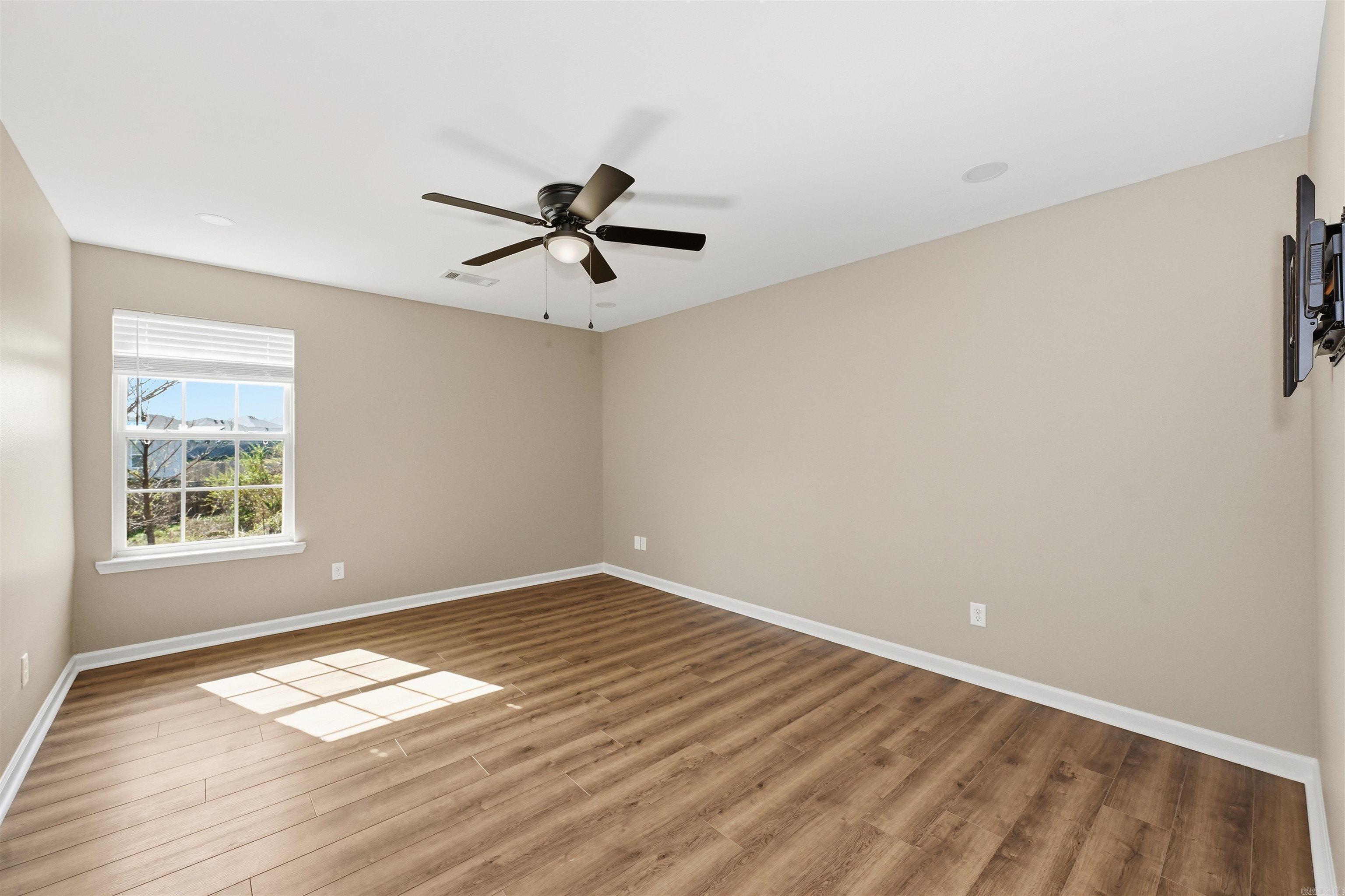 NORTH HAVEN - Residential