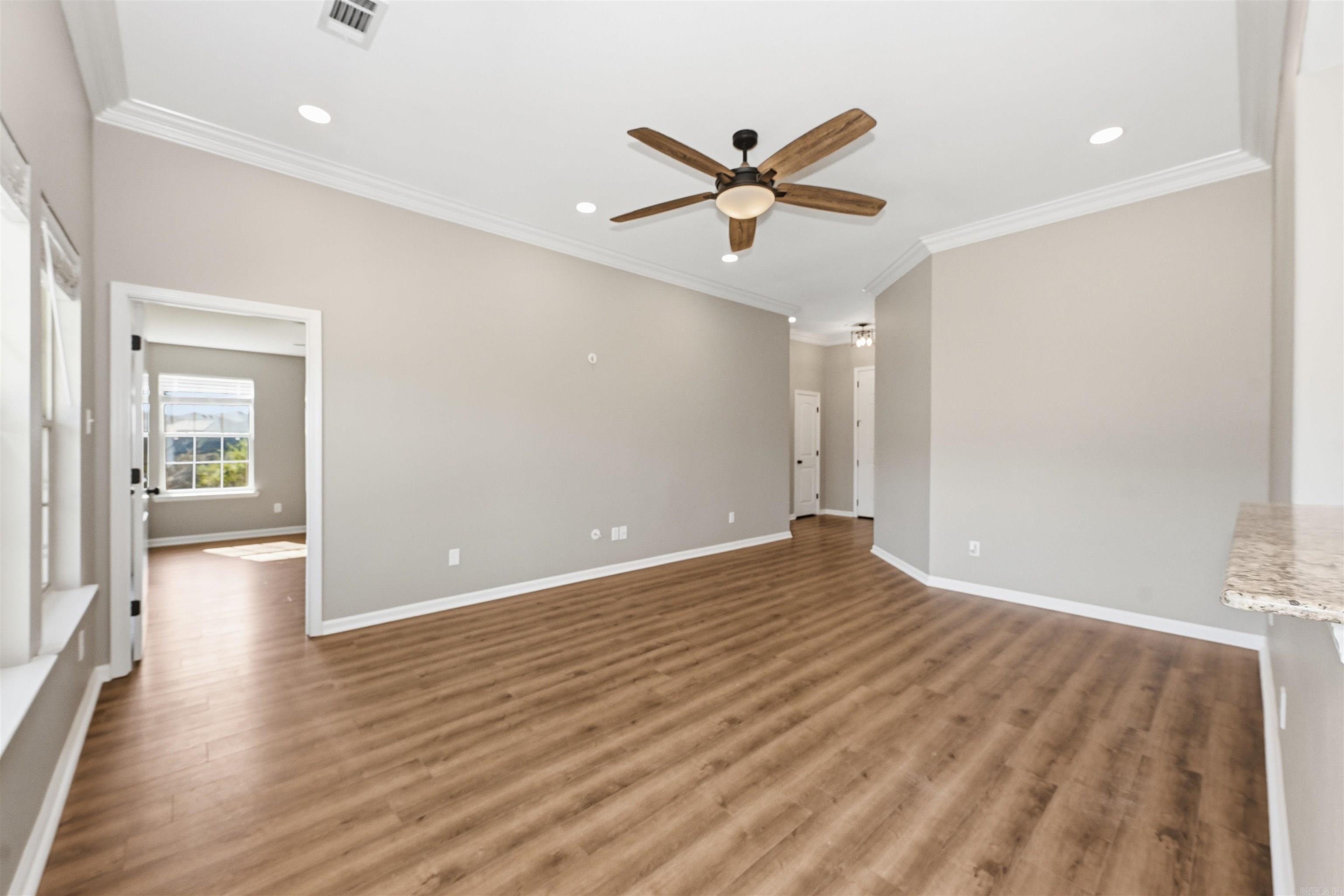 NORTH HAVEN - Residential