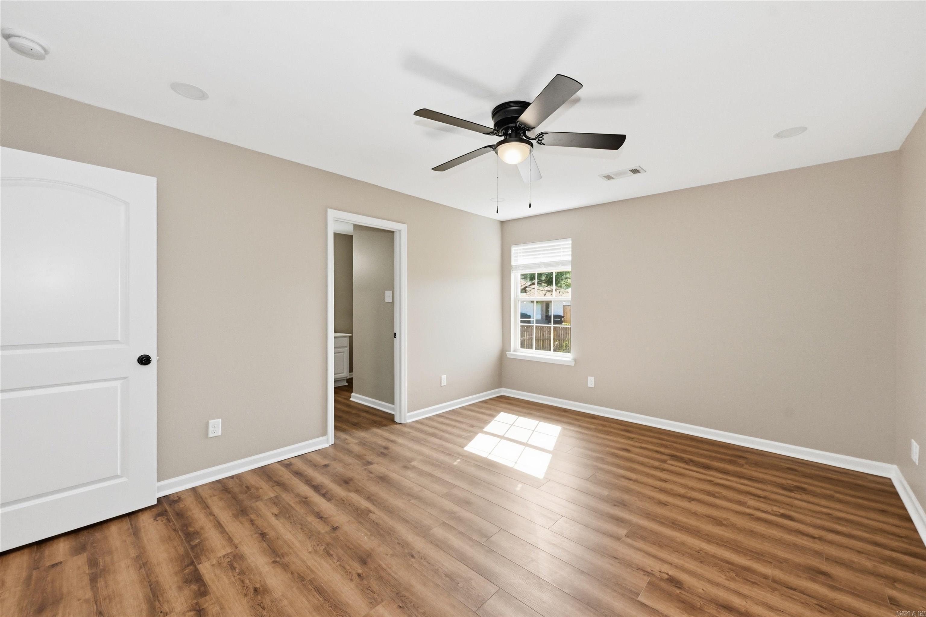 NORTH HAVEN - Residential