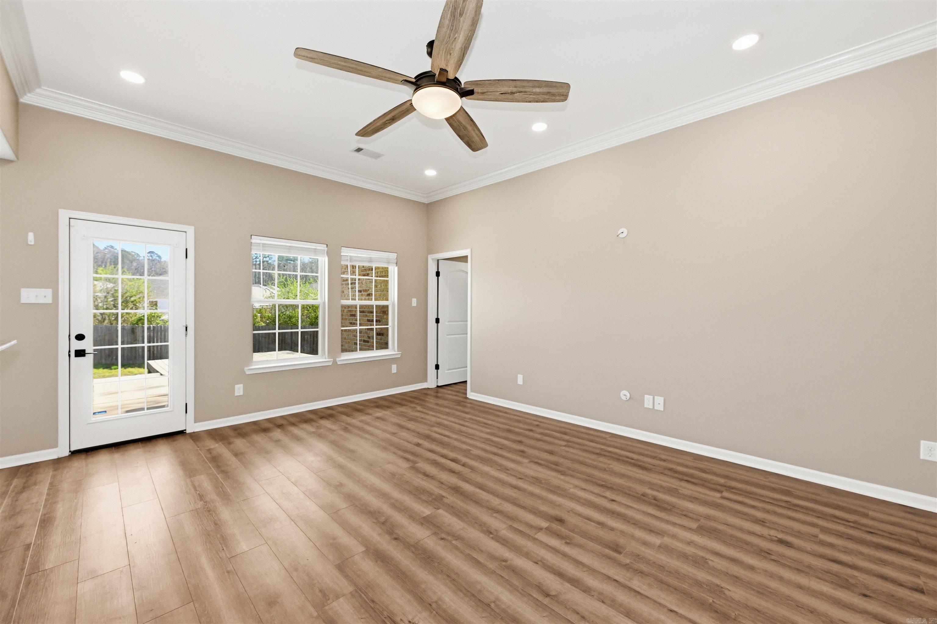 NORTH HAVEN - Residential