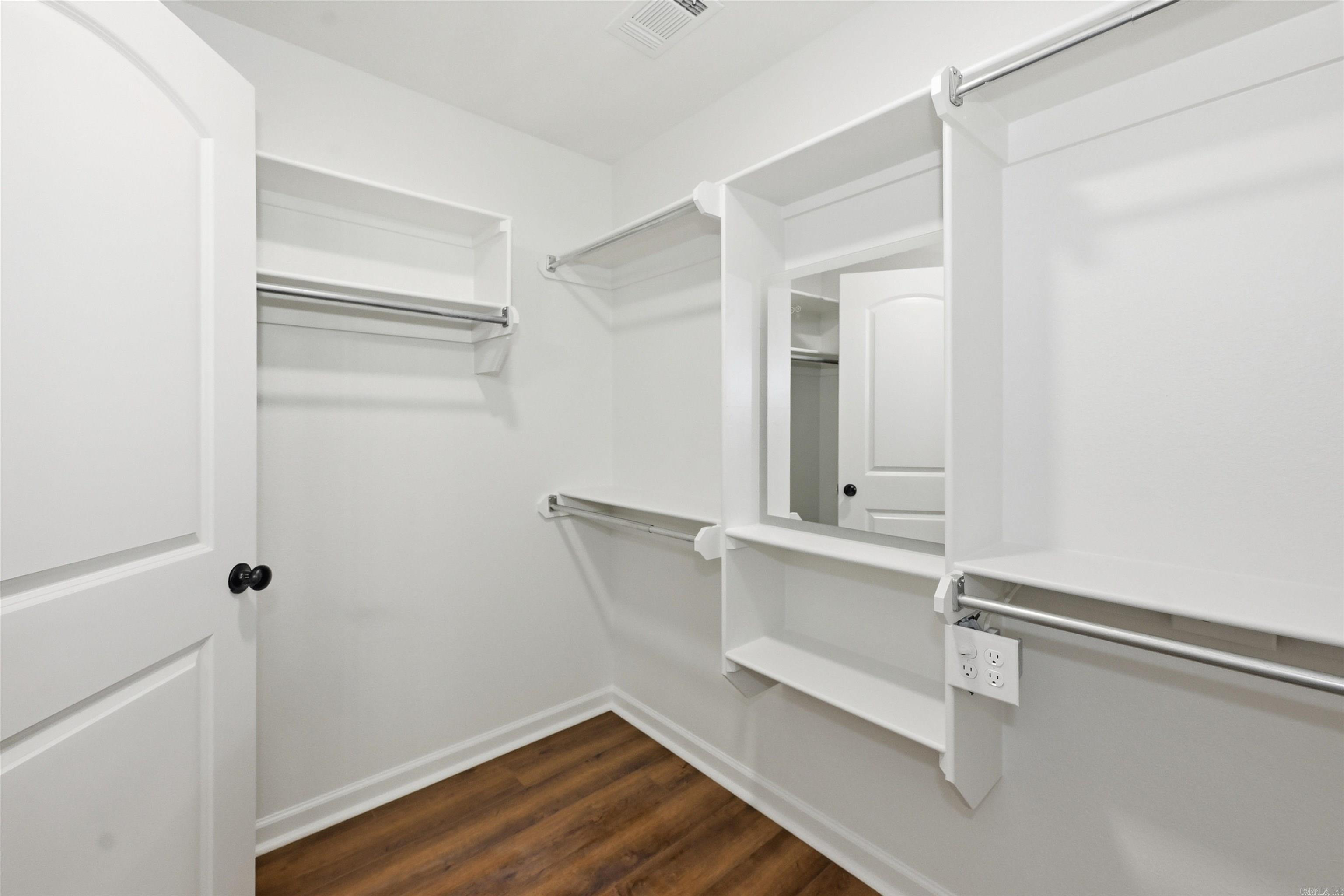 NORTH HAVEN - Residential