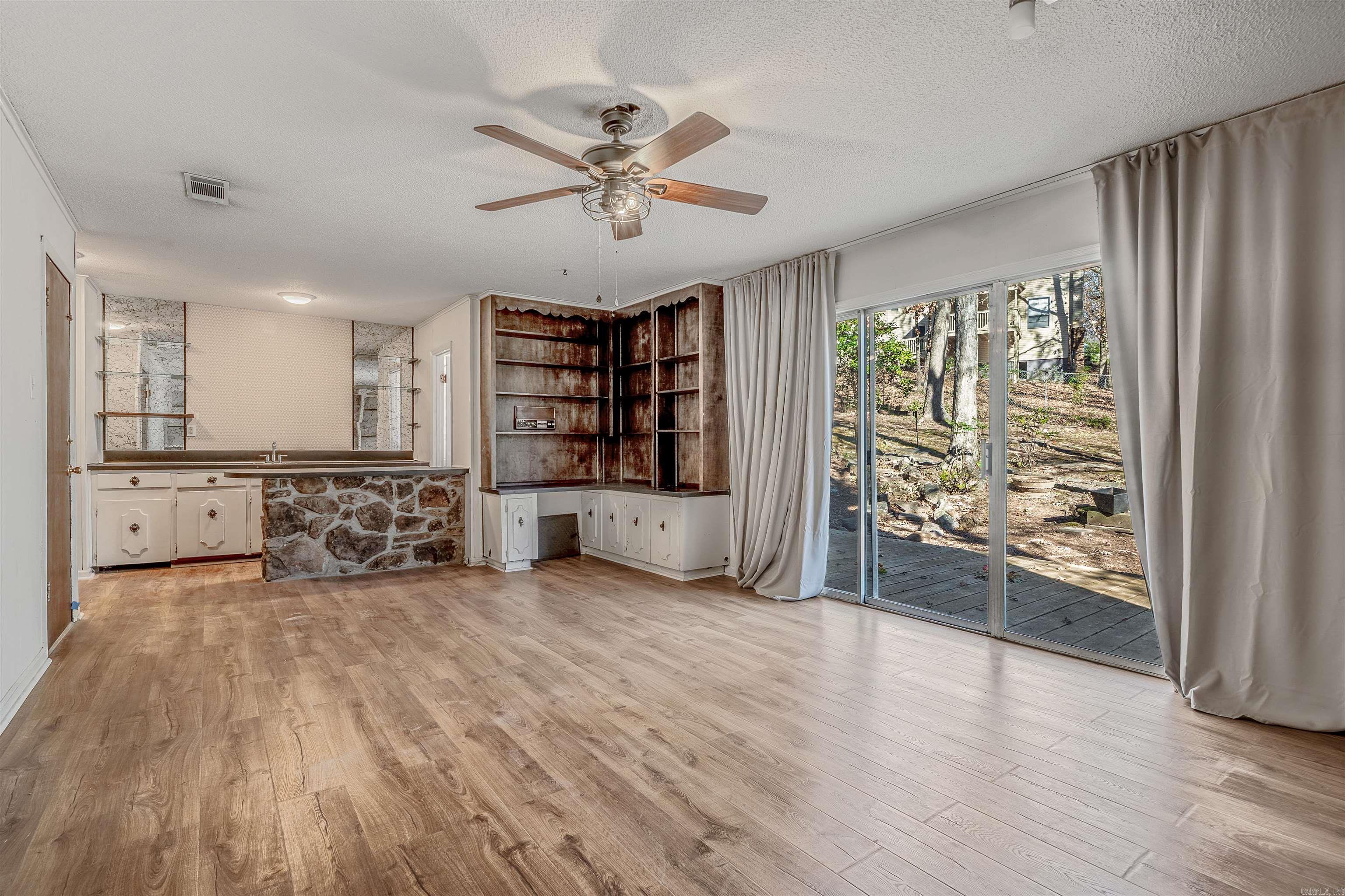 COLONY WEST S/D - Residential