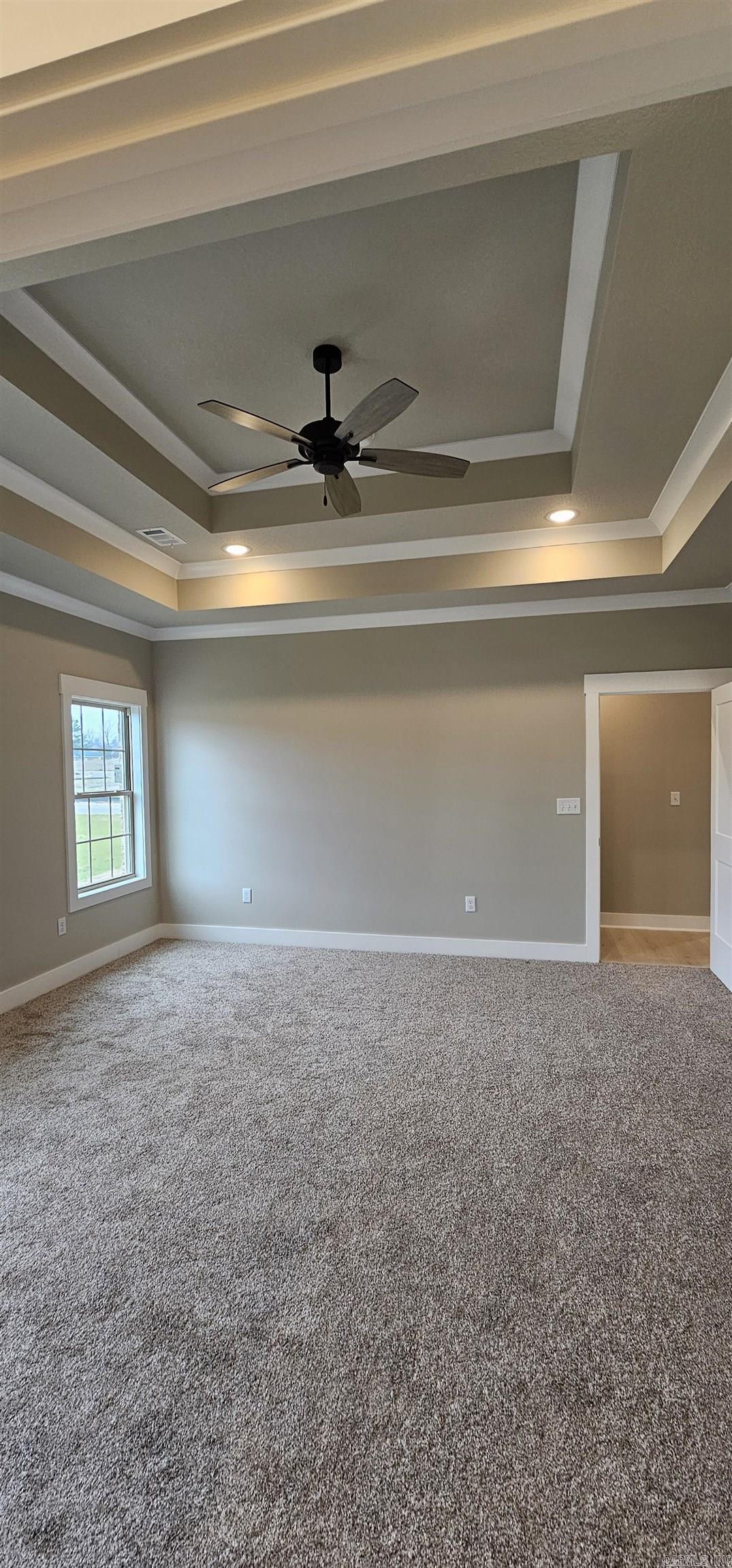 SIERRA HILLS - Residential
