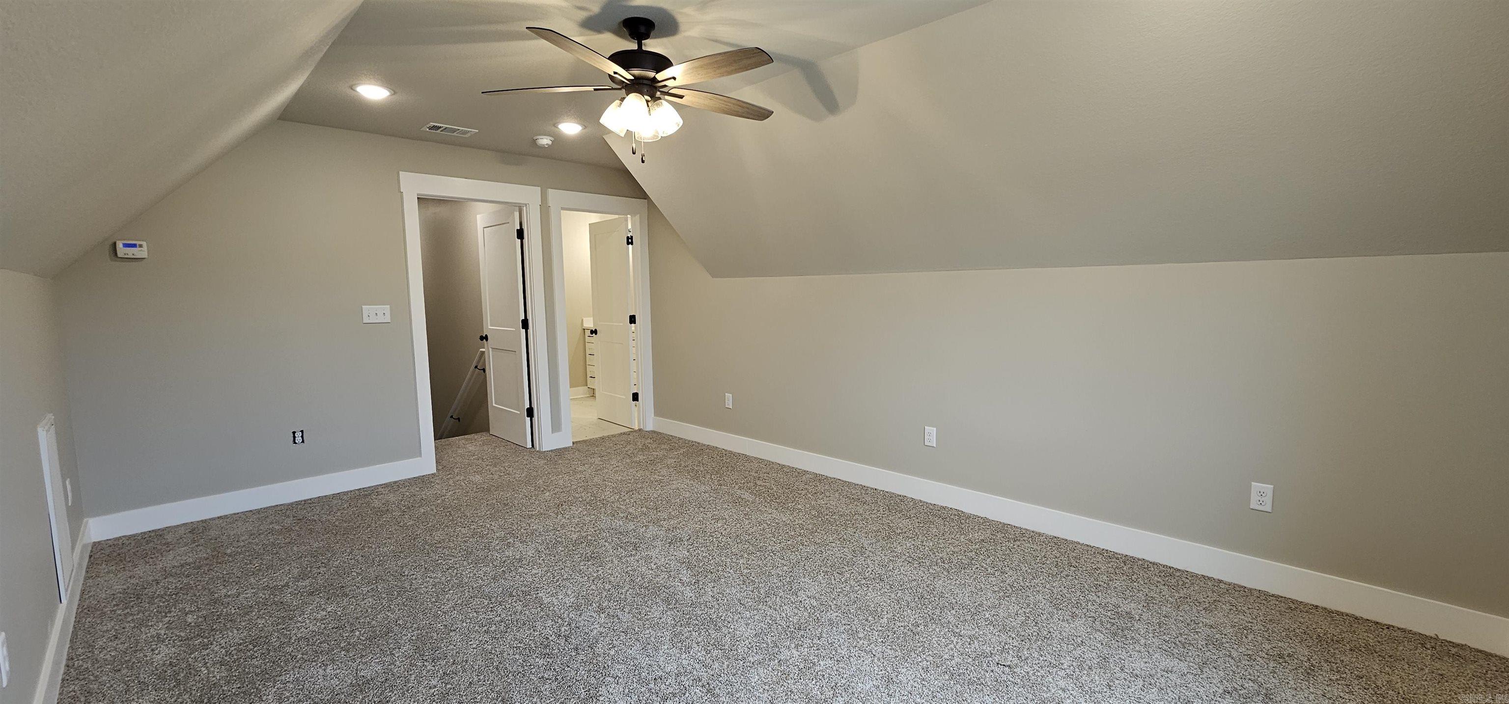 SIERRA HILLS - Residential