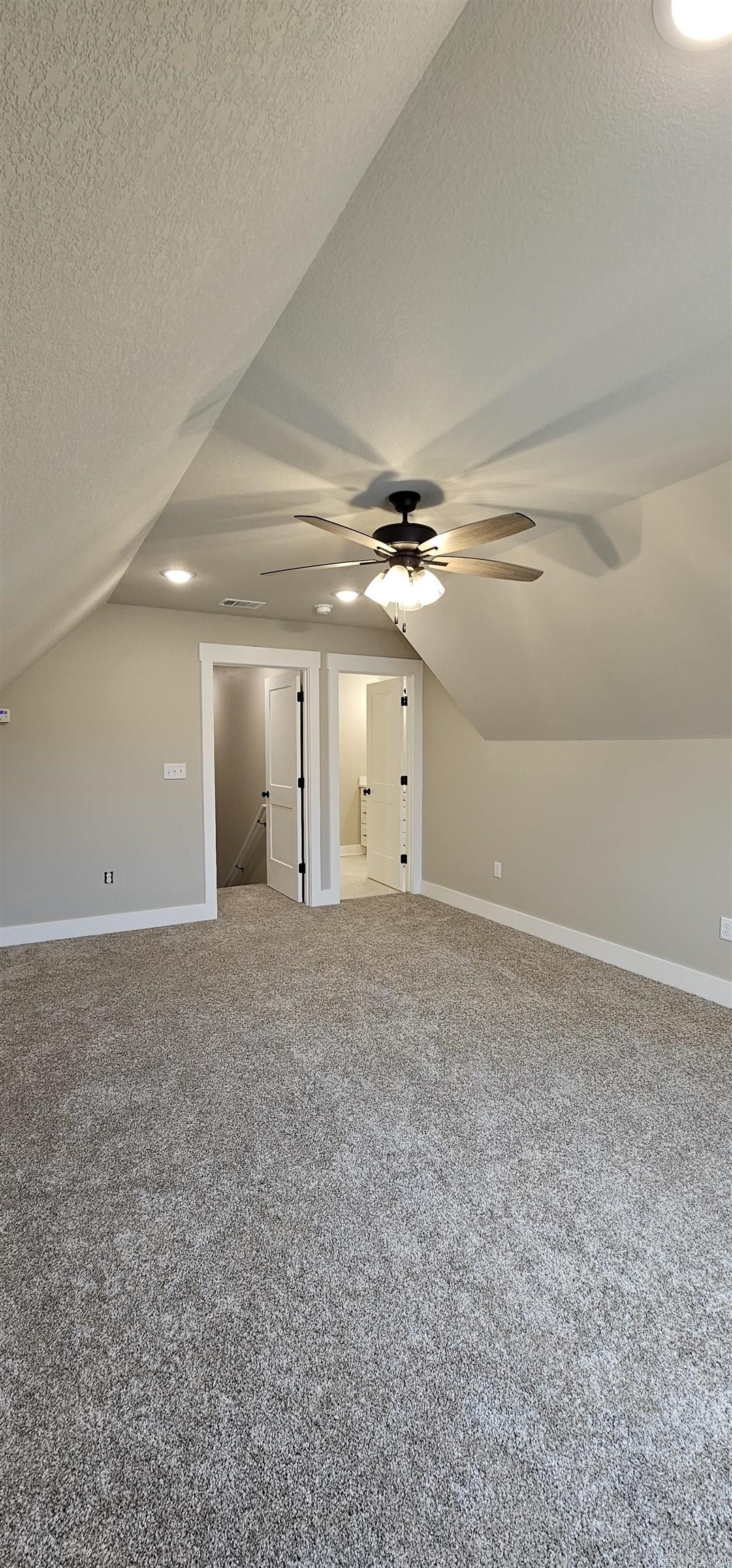 SIERRA HILLS - Residential