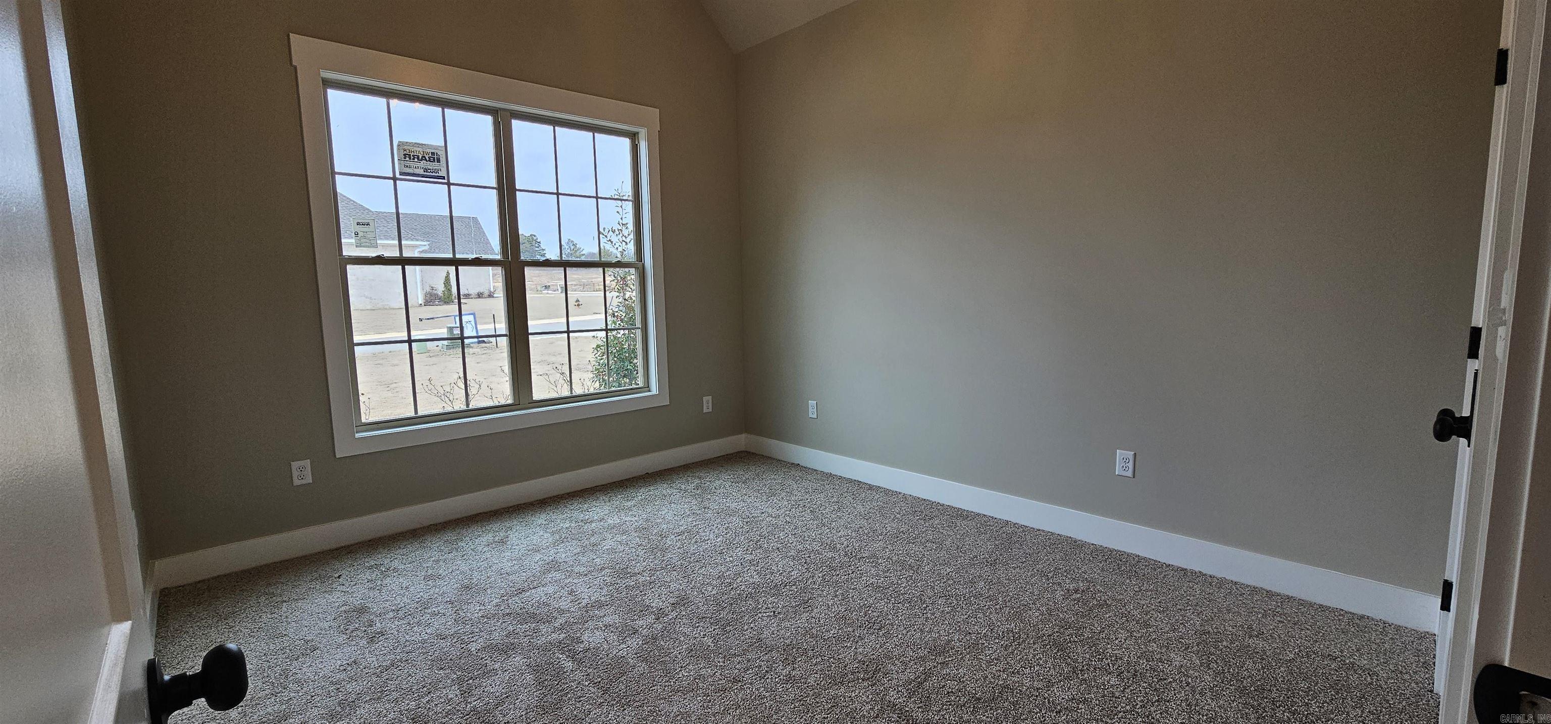 SIERRA HILLS - Residential