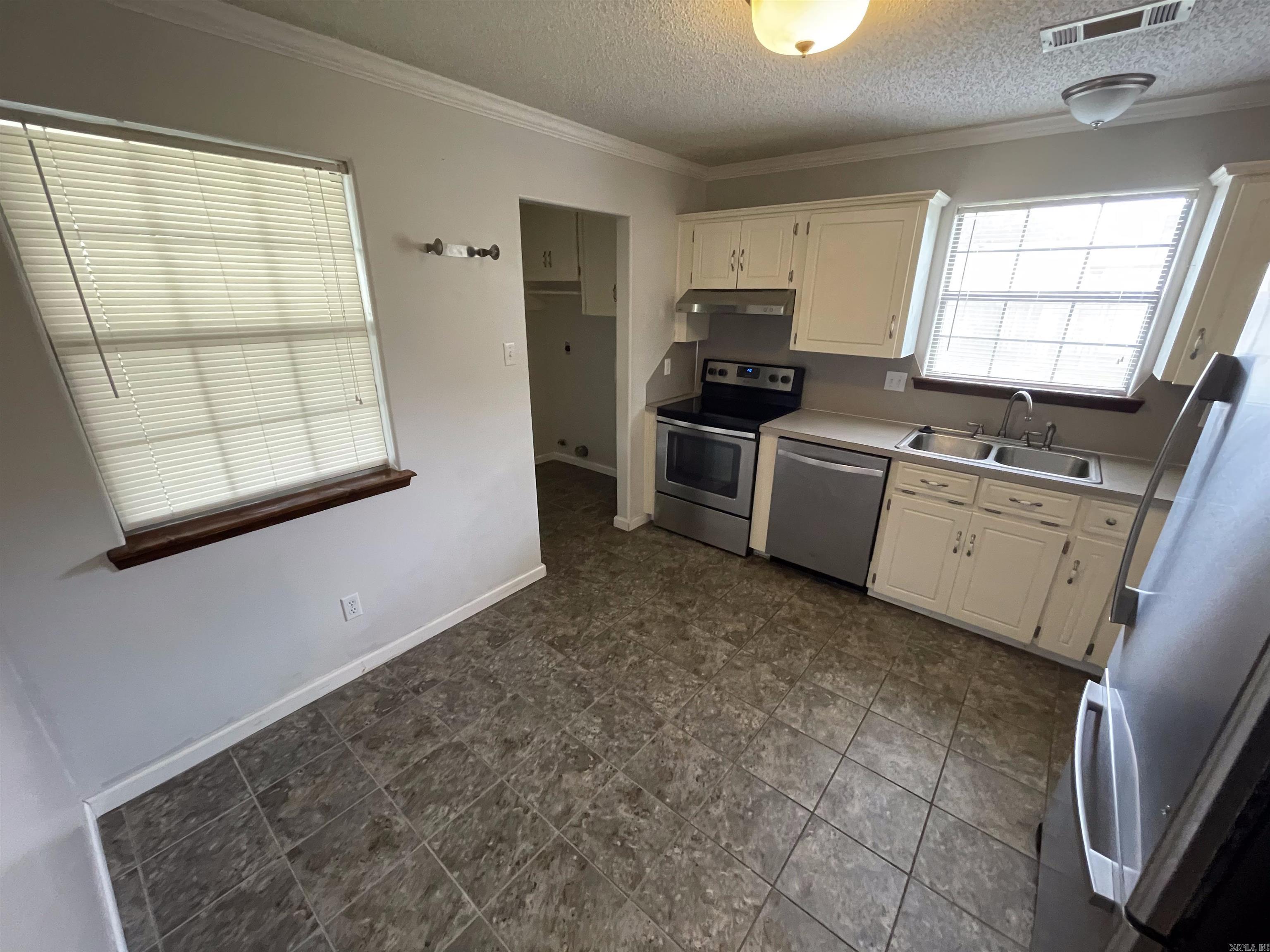 Heather Estates - Residential Lease