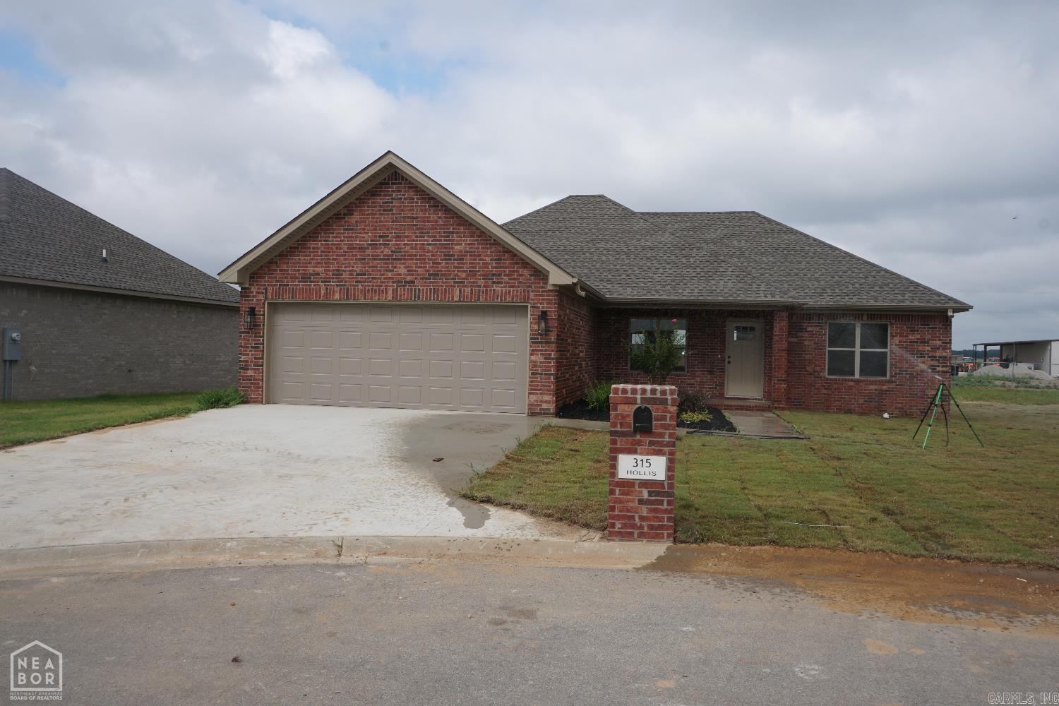 Welcome to your new home in the heart of Bono, Arkansas! This newly built 3-bedroom, 2-bathroom house offers modern comfort and style in a quiet, family-friendly neighborhood. Property Features: 3 spacious bedrooms 2 full bathrooms Brand new construction Open-concept living and dining area Modern kitchen with updated appliances Energy-efficient windows and HVAC system Attached garage Private backyard - perfect for relaxing or entertaining Located just minutes from local schools, parks, and shopping, this home is ideal for families, first-time buyers, or anyone looking for low-maintenance living in a growing community.