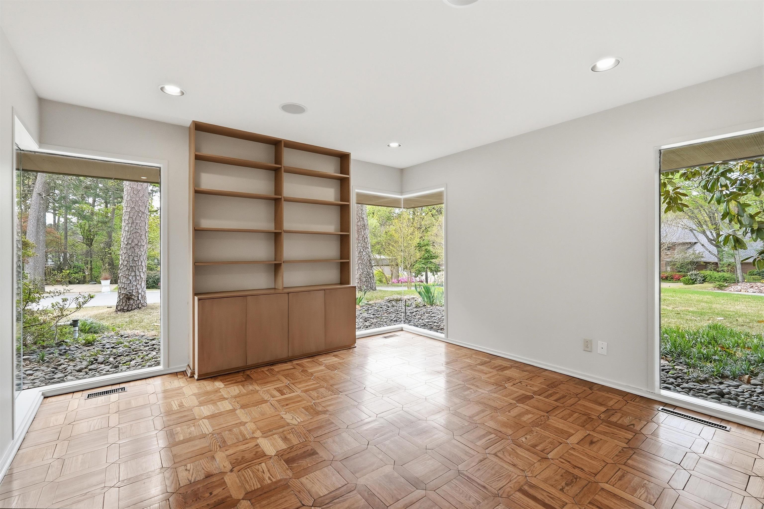 Robinwood - Residential