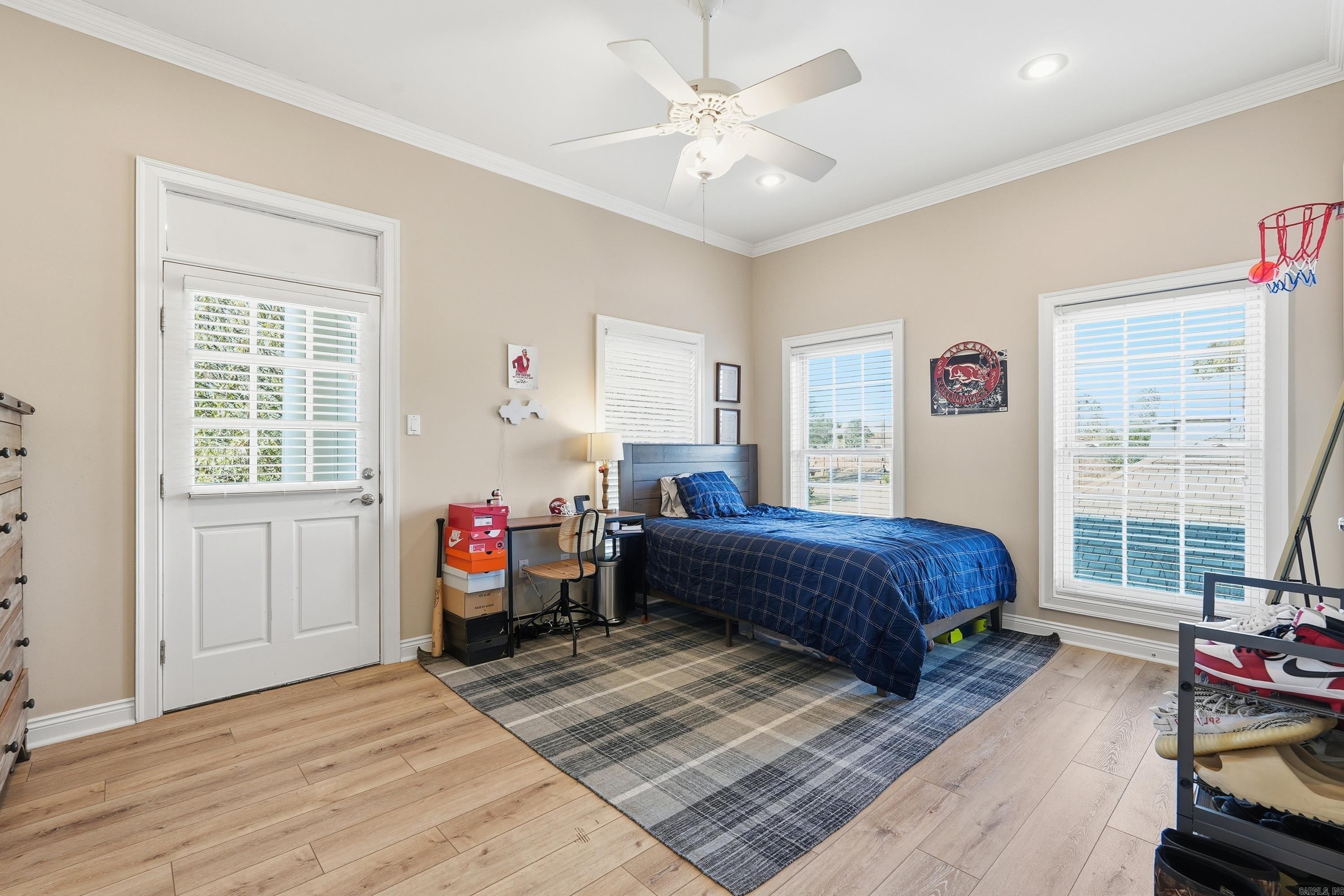 SAVANNAH PARK - Residential