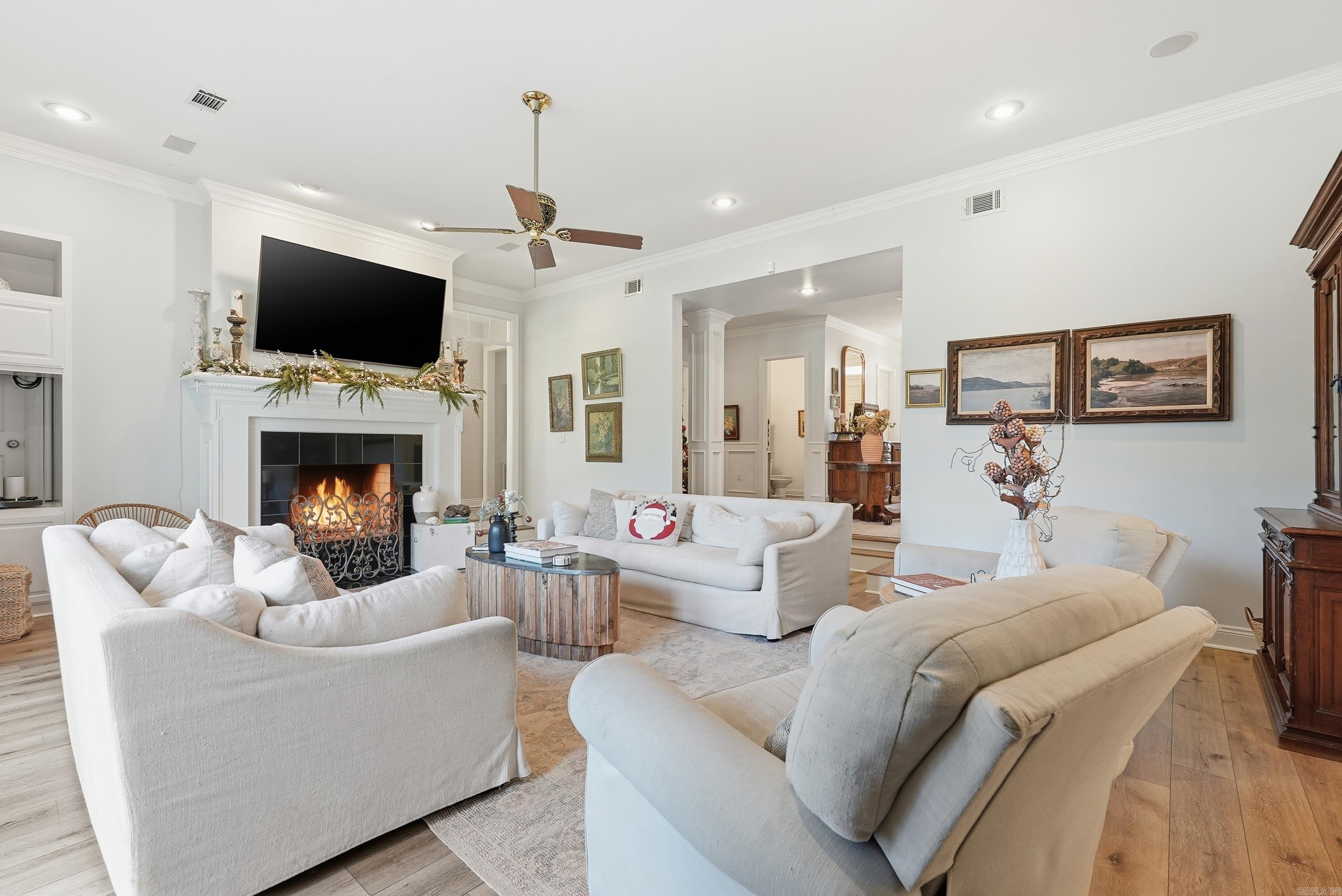 SAVANNAH PARK - Residential