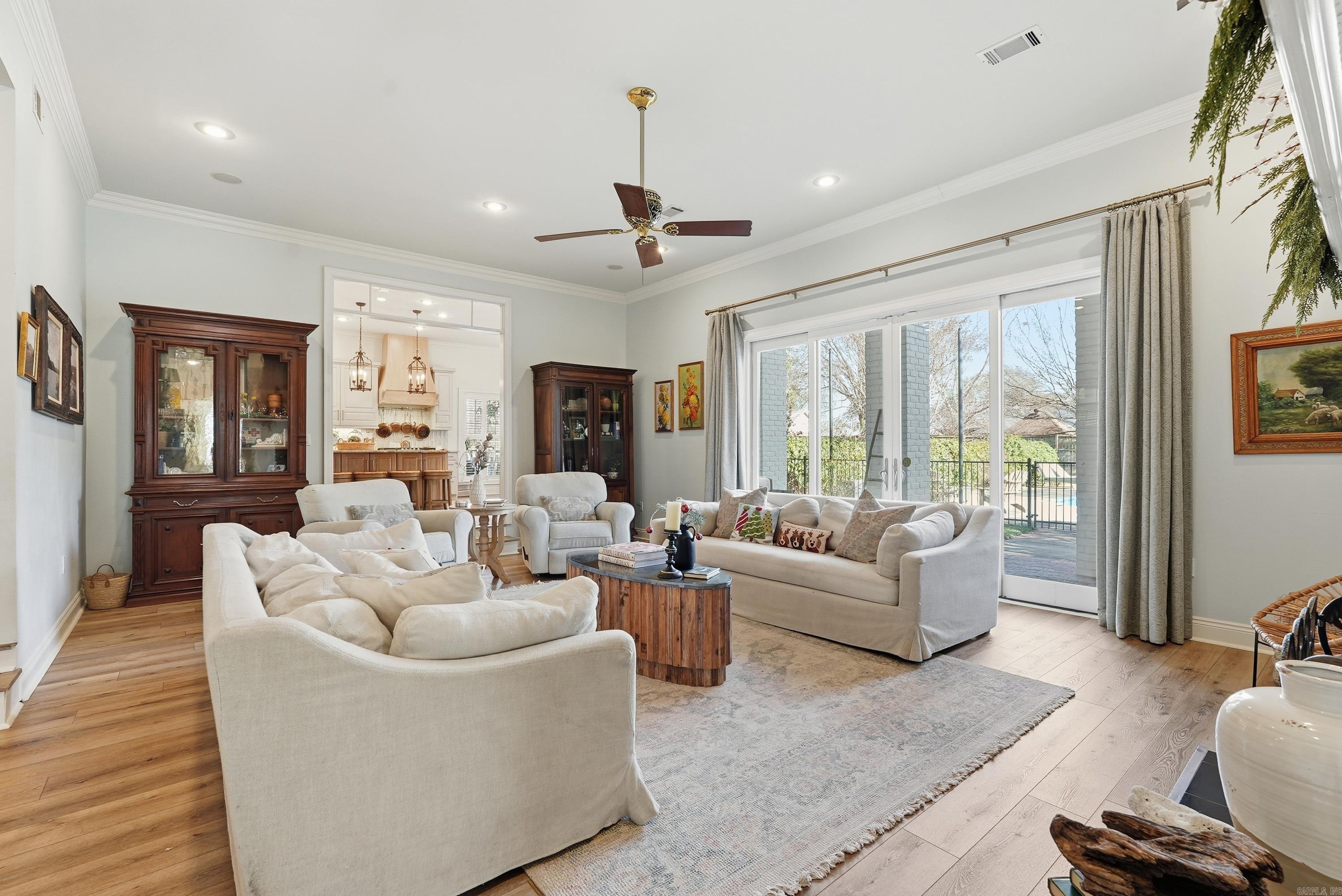 SAVANNAH PARK - Residential