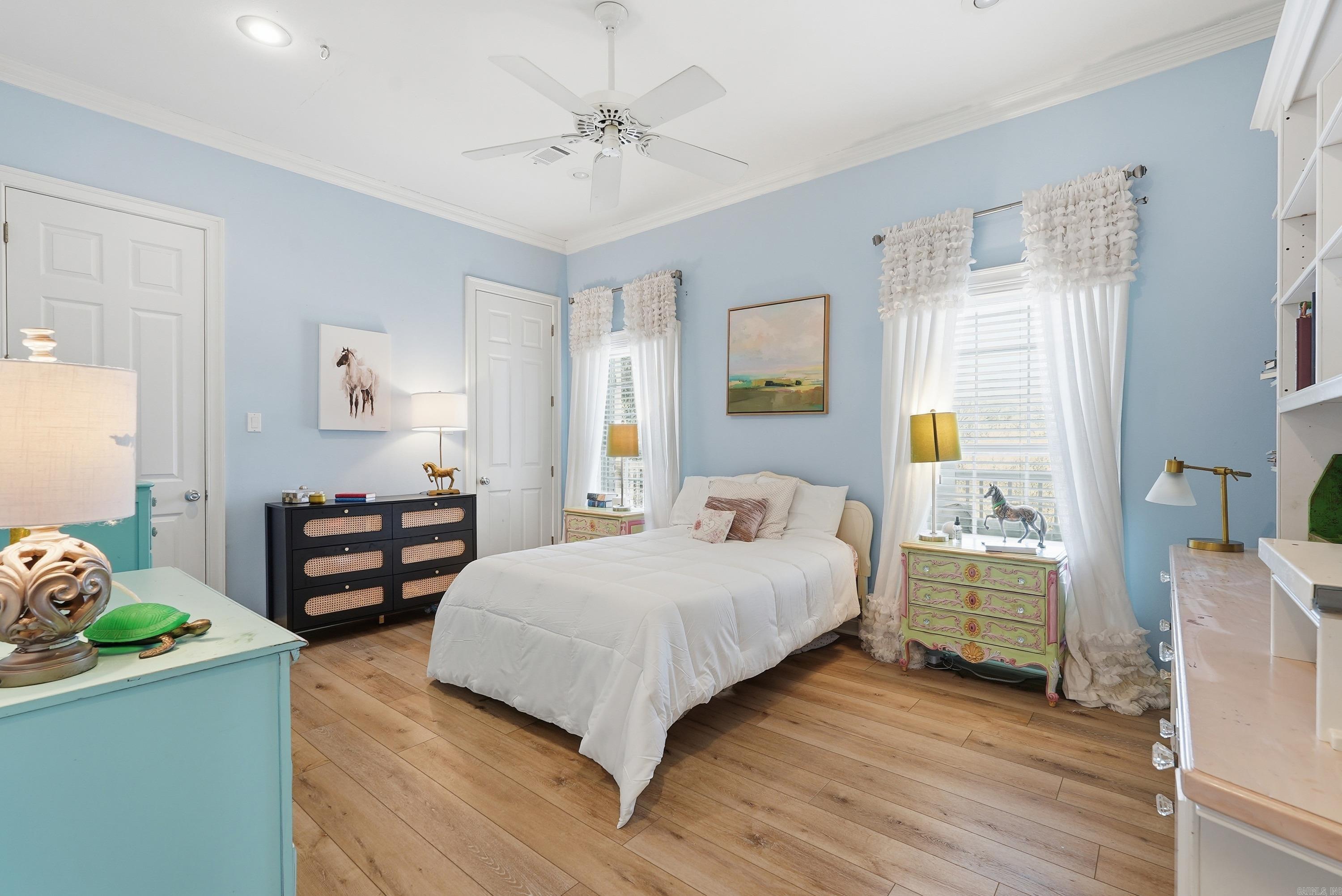 SAVANNAH PARK - Residential