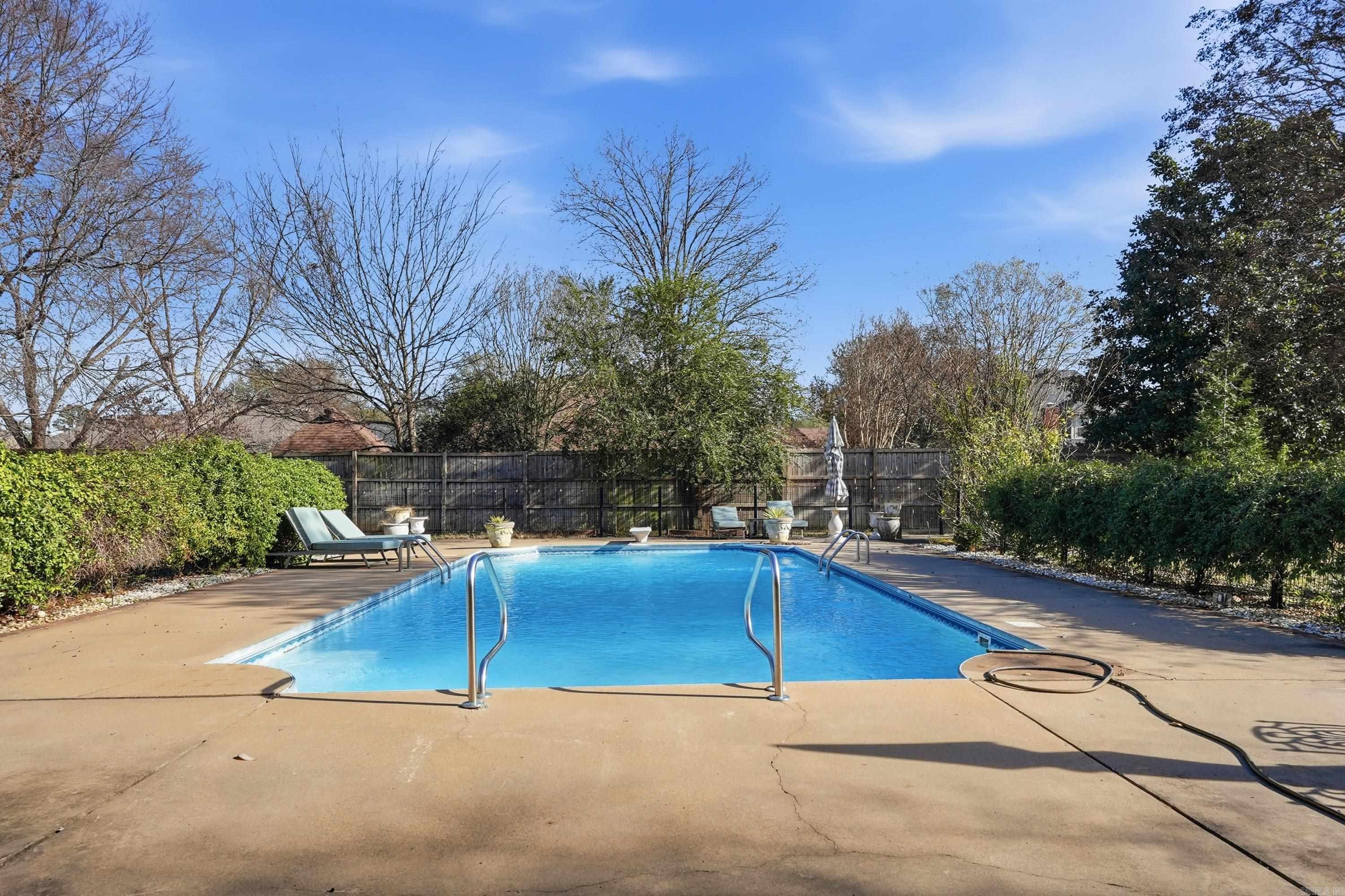 SAVANNAH PARK - Residential