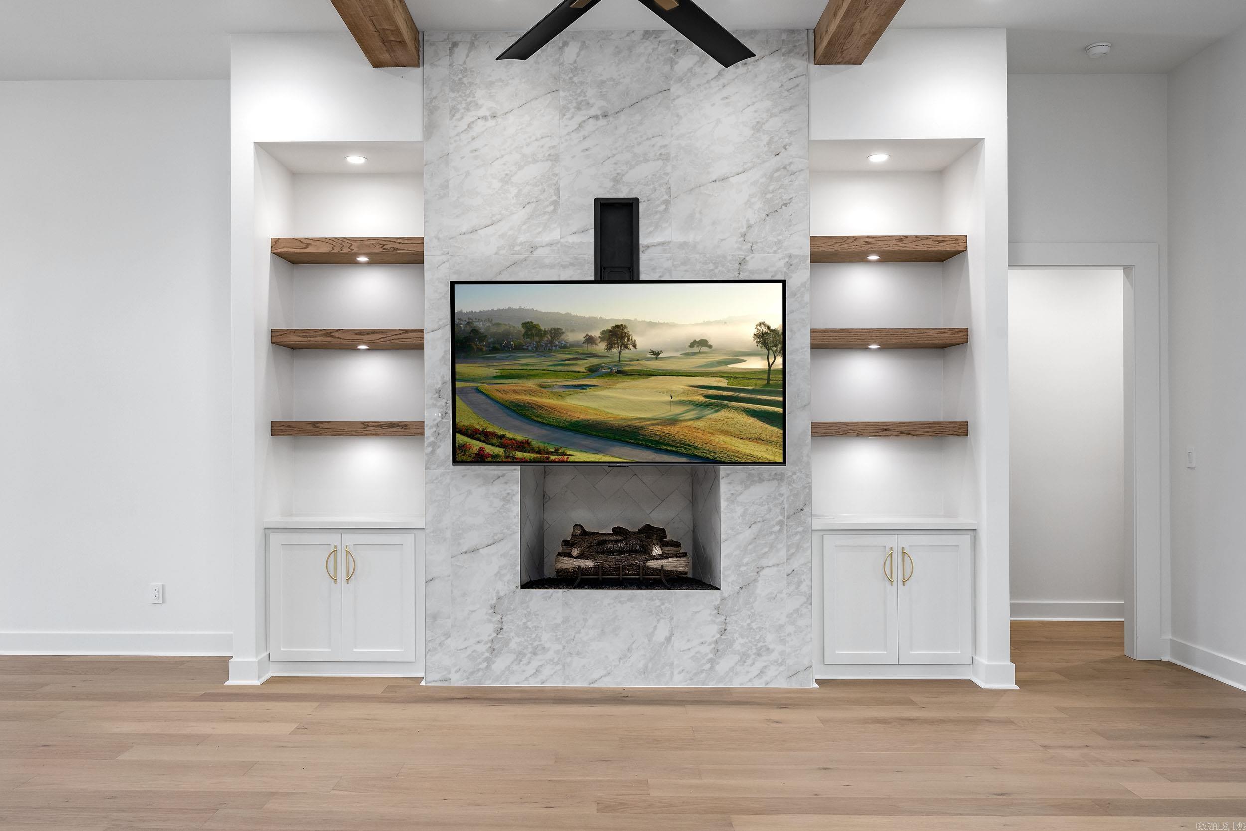 CHENAL VALLEY "MIRAMONT CIRCLE" - Residential