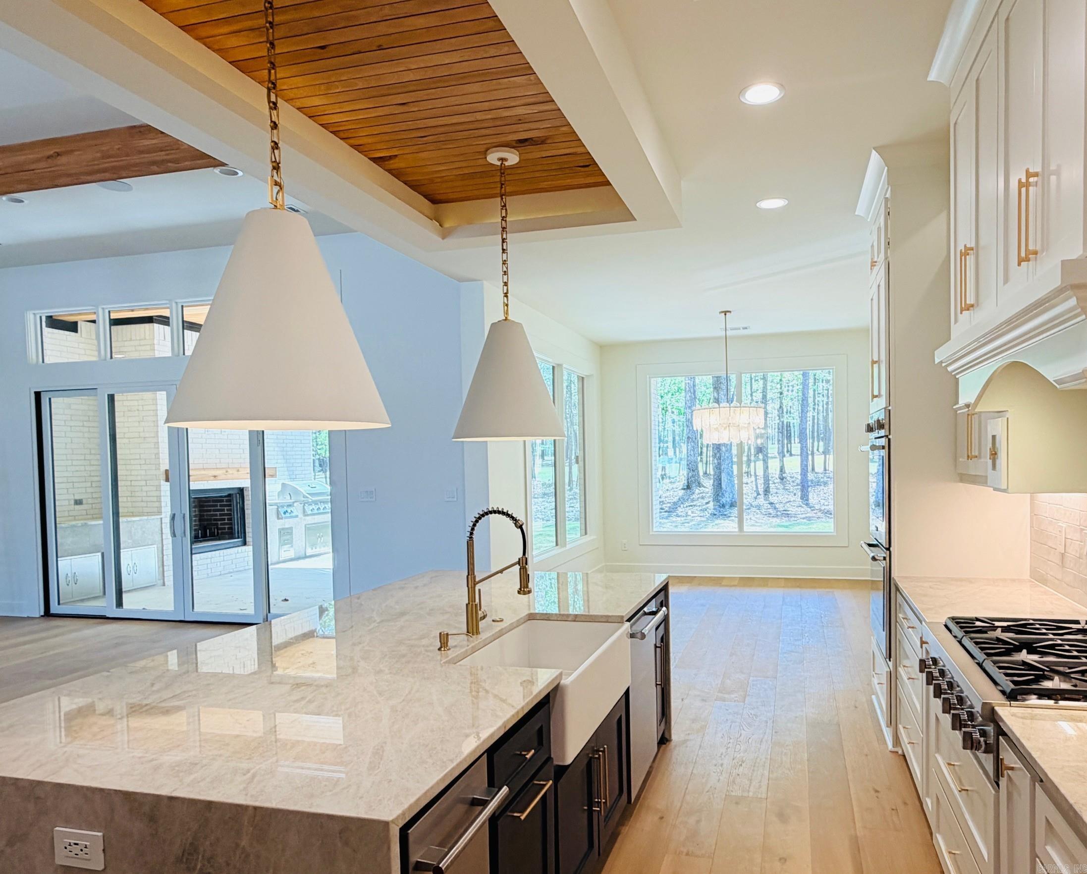 CHENAL VALLEY "MIRAMONT CIRCLE" - Residential