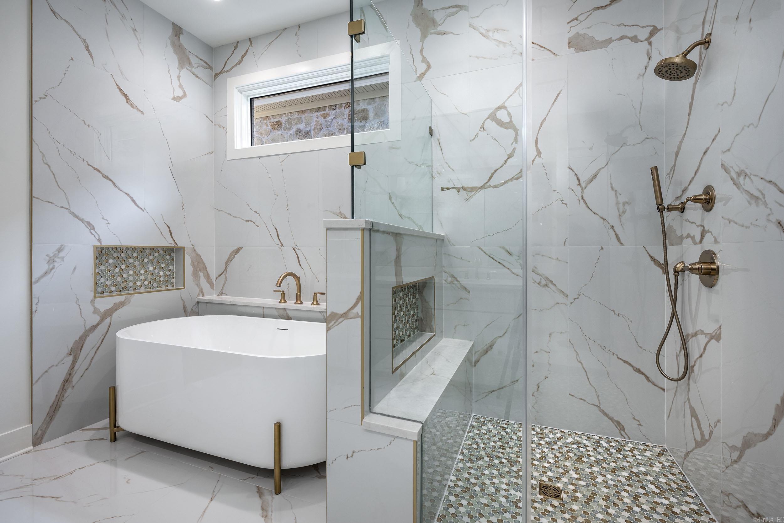 CHENAL VALLEY "MIRAMONT CIRCLE" - Residential