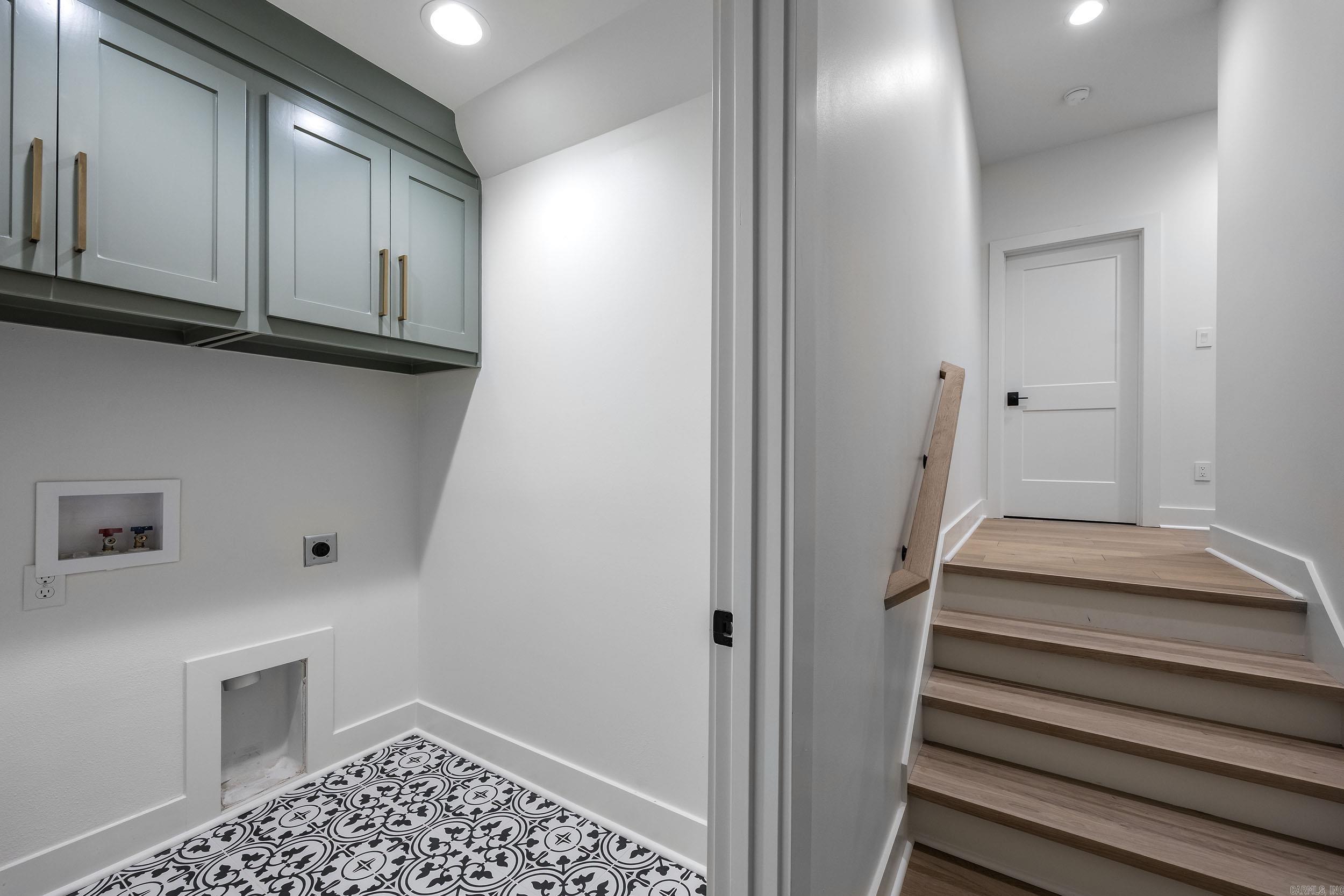 CHENAL VALLEY "MIRAMONT CIRCLE" - Residential