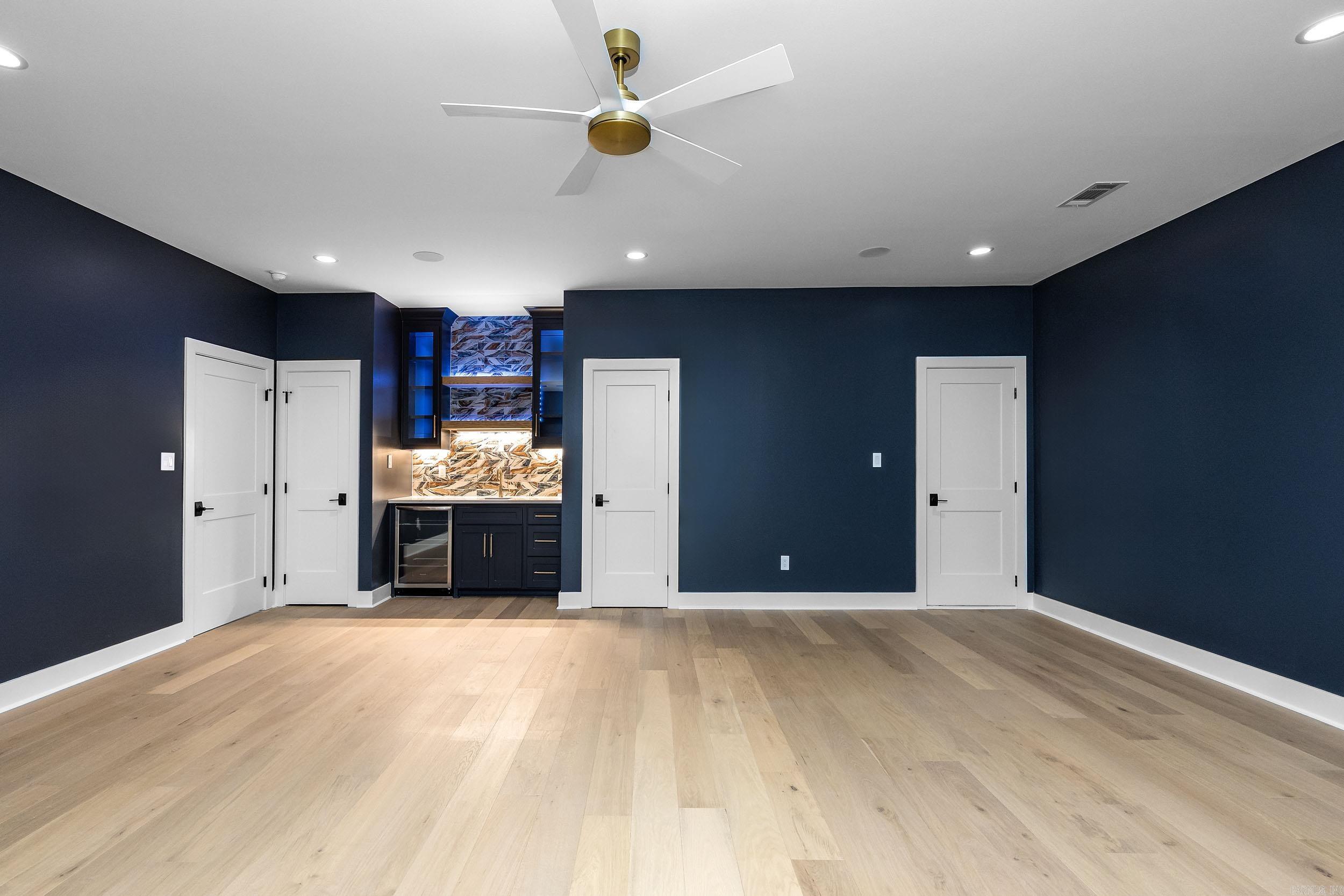 CHENAL VALLEY "MIRAMONT CIRCLE" - Residential