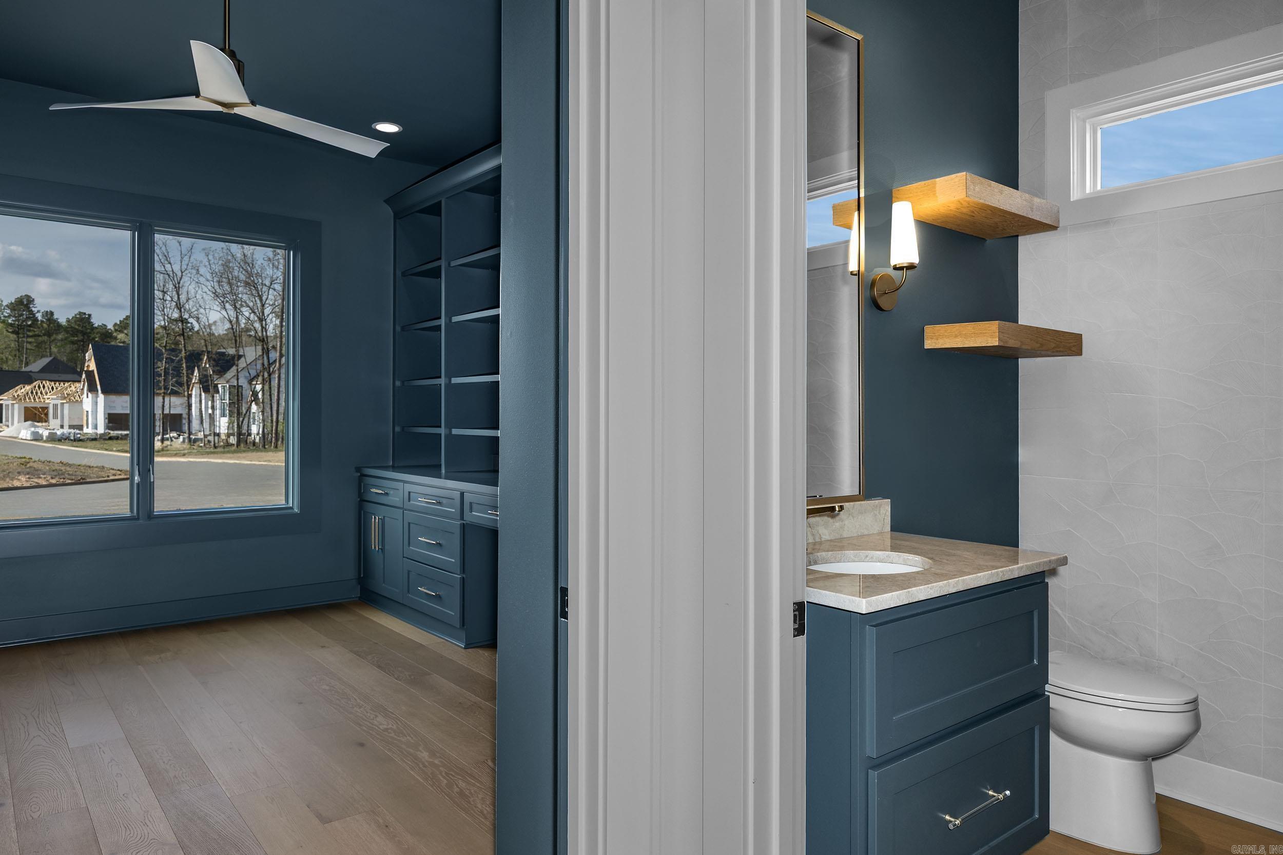 CHENAL VALLEY "MIRAMONT CIRCLE" - Residential