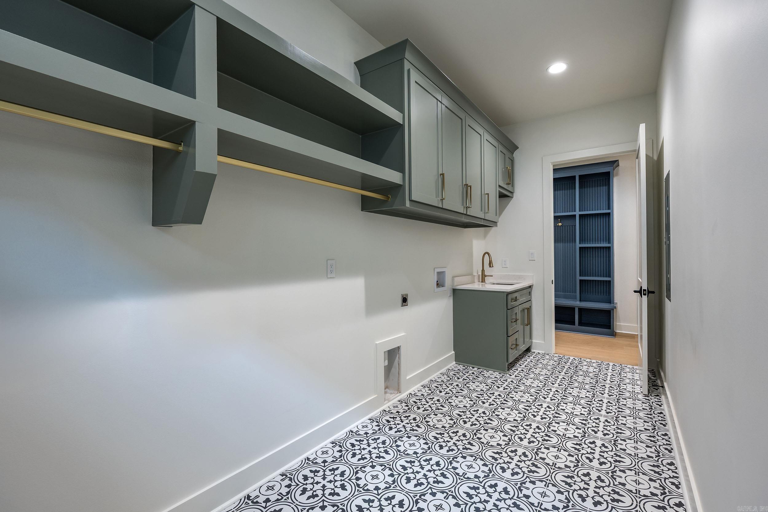 CHENAL VALLEY "MIRAMONT CIRCLE" - Residential