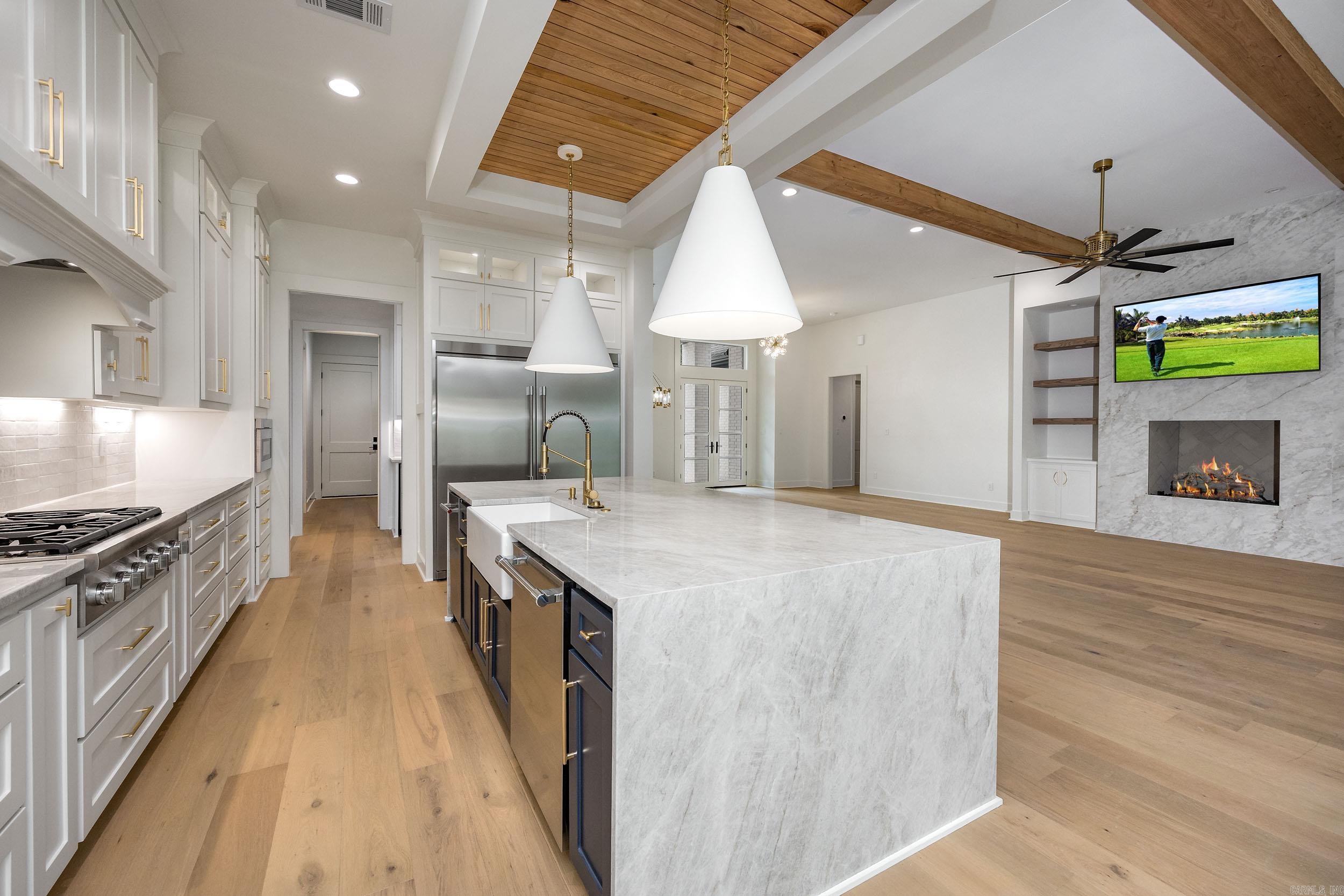 CHENAL VALLEY "MIRAMONT CIRCLE" - Residential