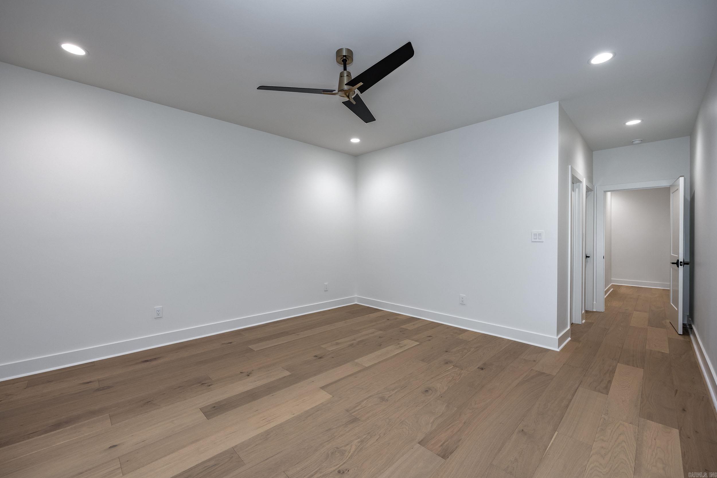 CHENAL VALLEY "MIRAMONT CIRCLE" - Residential