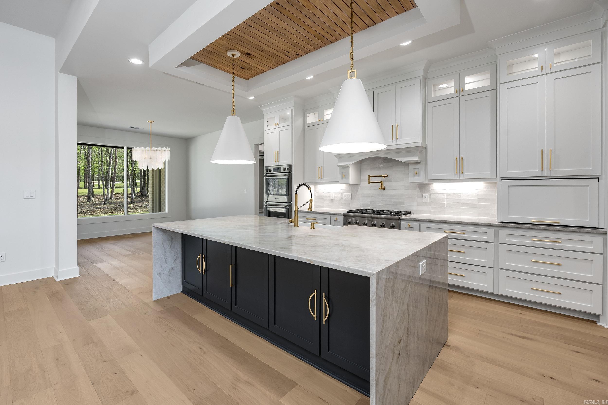 CHENAL VALLEY "MIRAMONT CIRCLE" - Residential