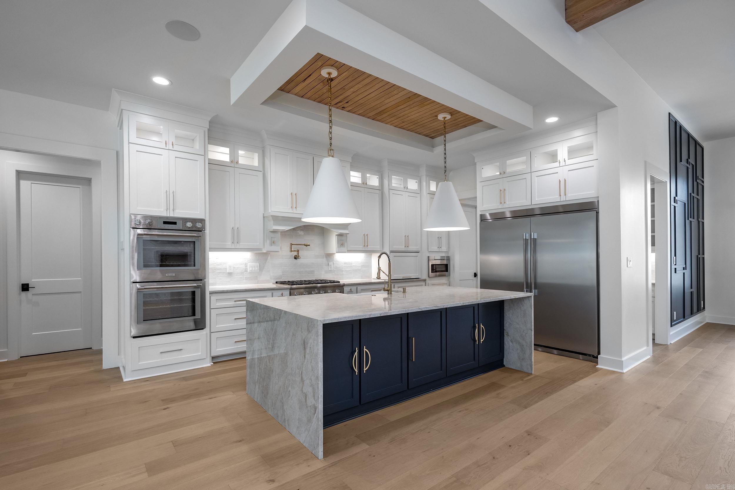 CHENAL VALLEY "MIRAMONT CIRCLE" - Residential